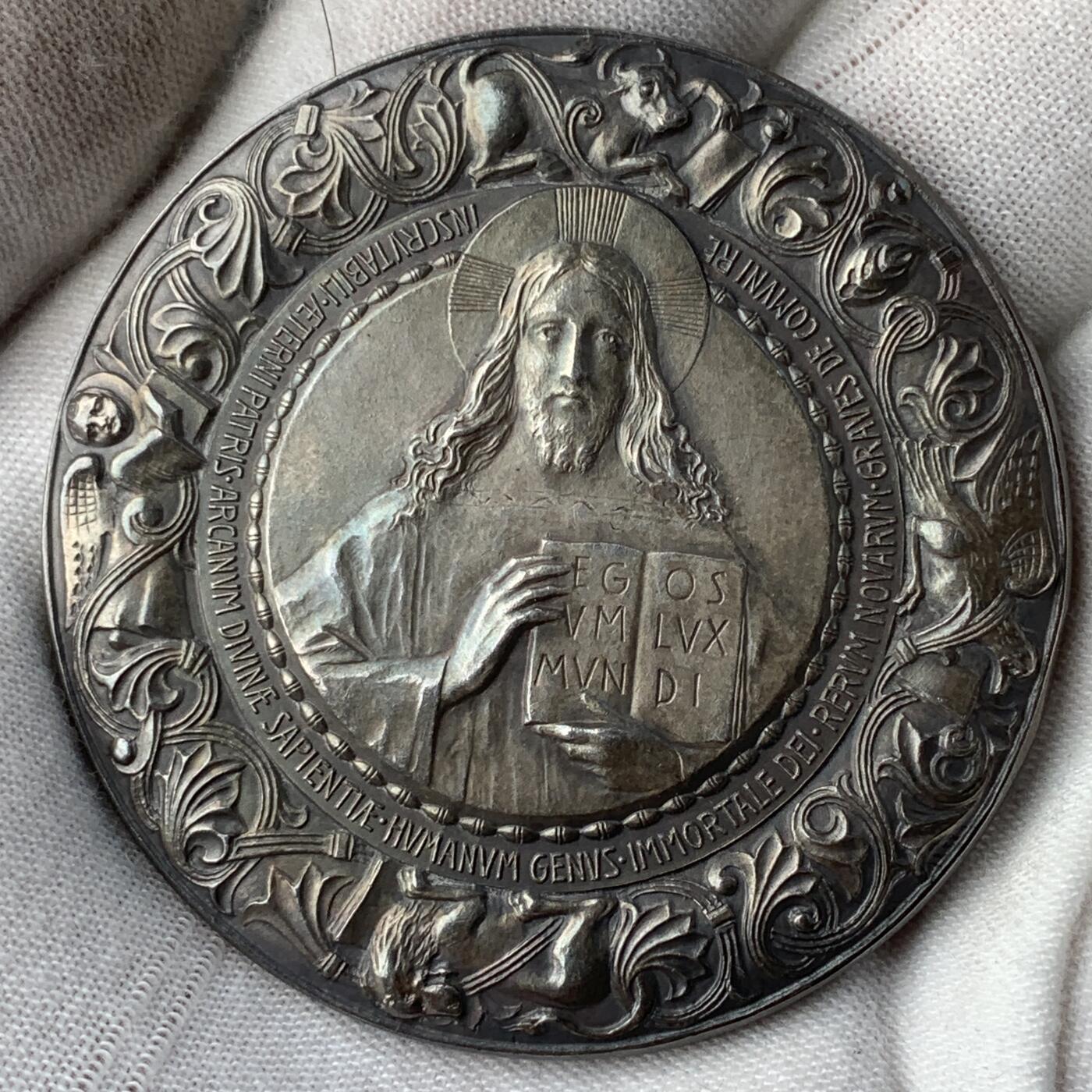 掌中浮雕-藏着的欧洲第056场 1902年教皇利奥十三世银章，A.cappuccio雕刻，52.5mm，74.1g，原盒