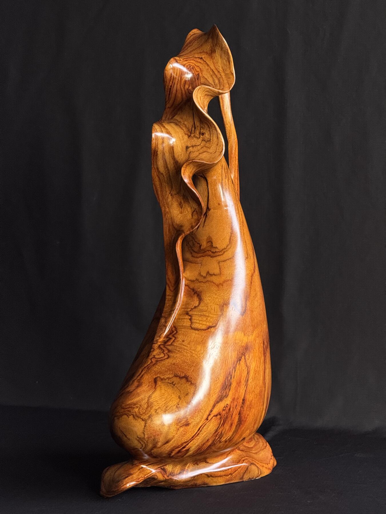 零元拍：越南黄花梨钱袋子大摆件，满花精工。尺寸约：39/19.5/6CM。