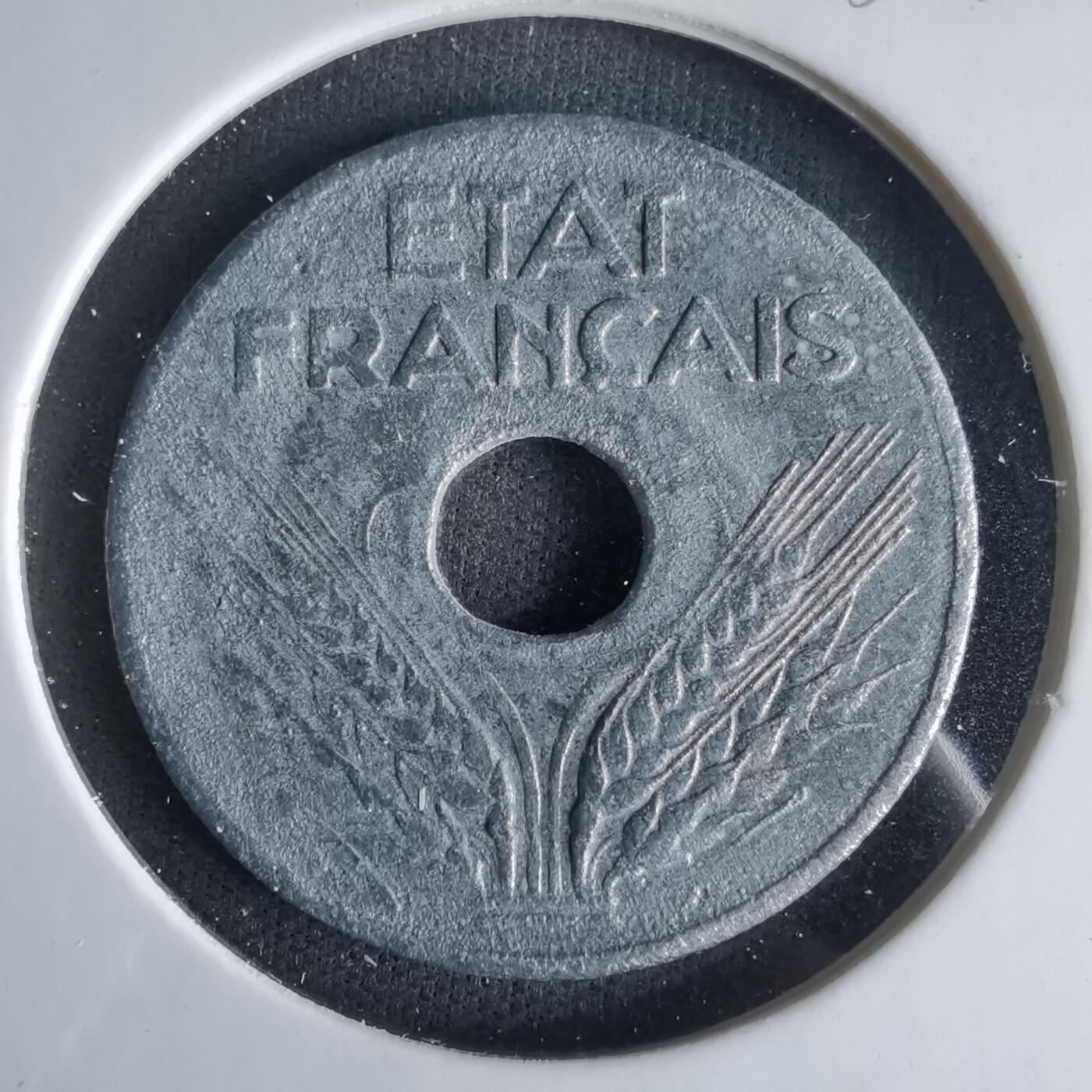 沼泽如烟--第1033场 法国1941年20分