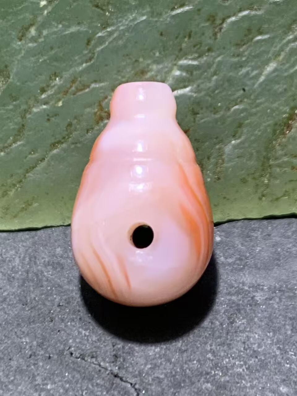 精美川料冰飘柿子红南红玛瑙一体佛头三通一个