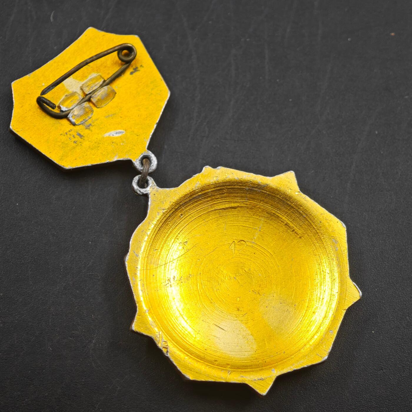 3月24日结束，成斌徽章钱币专场（明天继续更新）