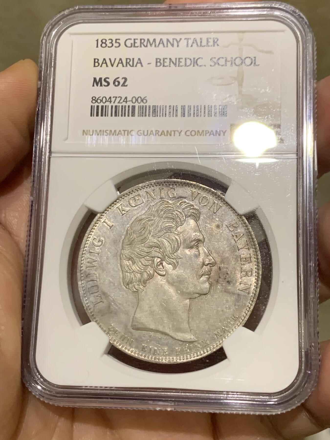 《竞宝斋》第474场 周日，周一 2场连拍 （全场包邮）欢迎送拍 NGC MS62 德国 1835 巴伐利亚 本笃会学校纪念泰勒  细节底板都非常好 比起普通MS更值得入藏