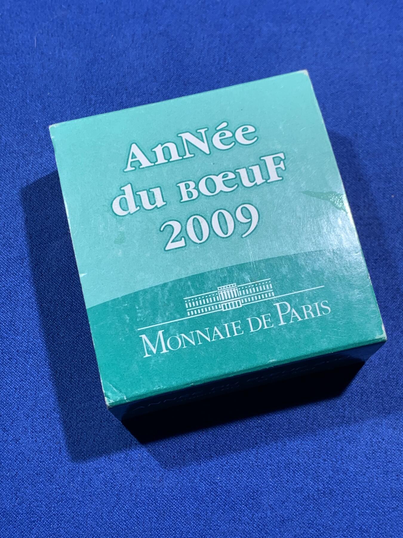 《竞宝斋》第474场 周日，周一 2场连拍 （全场包邮）欢迎送拍 2009年法国牛年生肖银币 900银 22.2克 原盒证