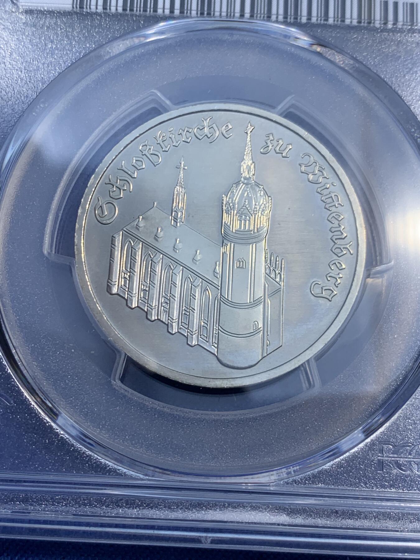 《竞宝斋》第474场 周日，周一 2场连拍 （全场包邮）欢迎送拍 PCGS MS64 东德1983年5马克纪念币 维滕贝格教堂纪念