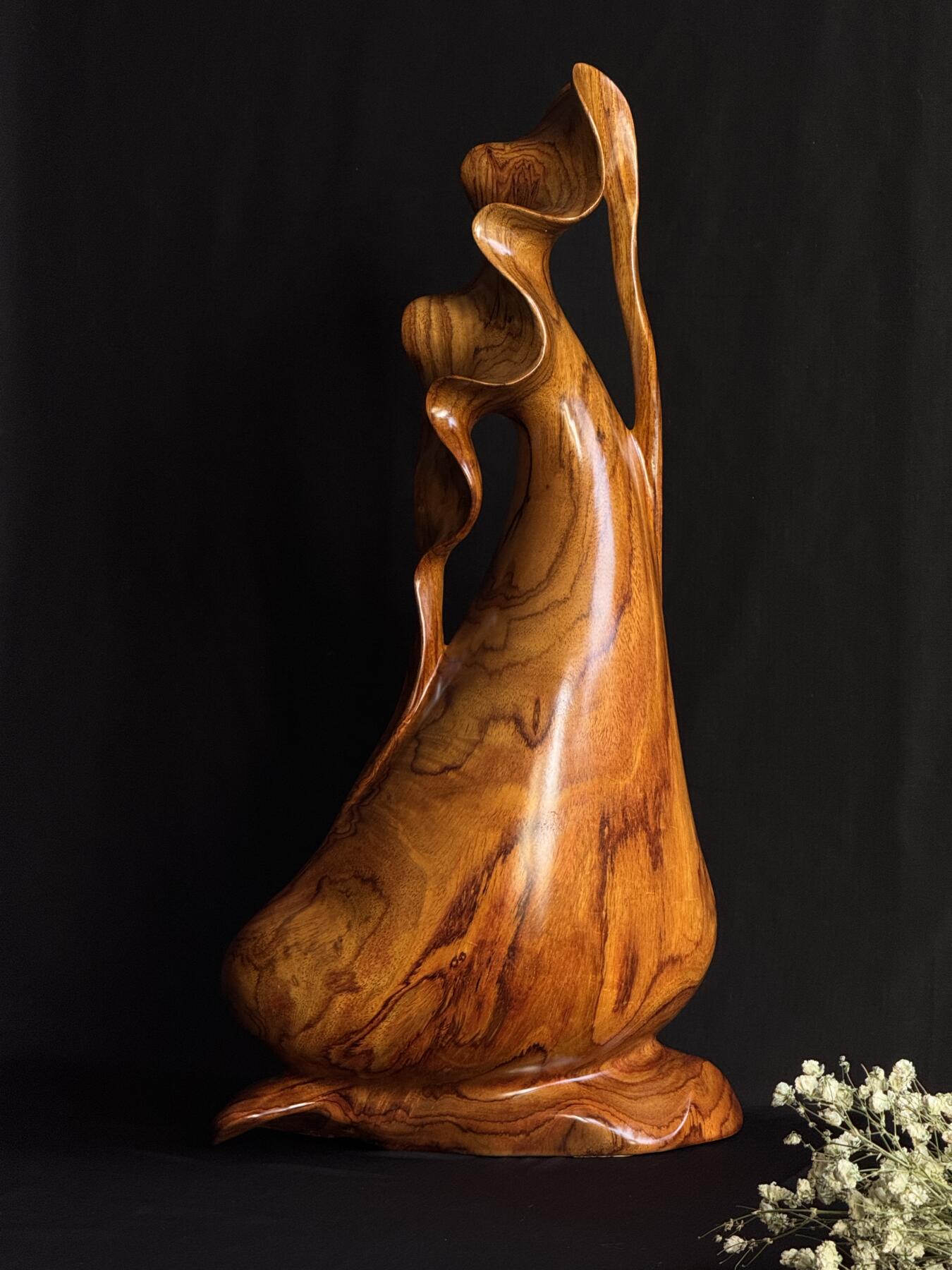 零元拍：越南黄花梨钱袋子大摆件，满花精工。尺寸约：39/19.5/6CM。