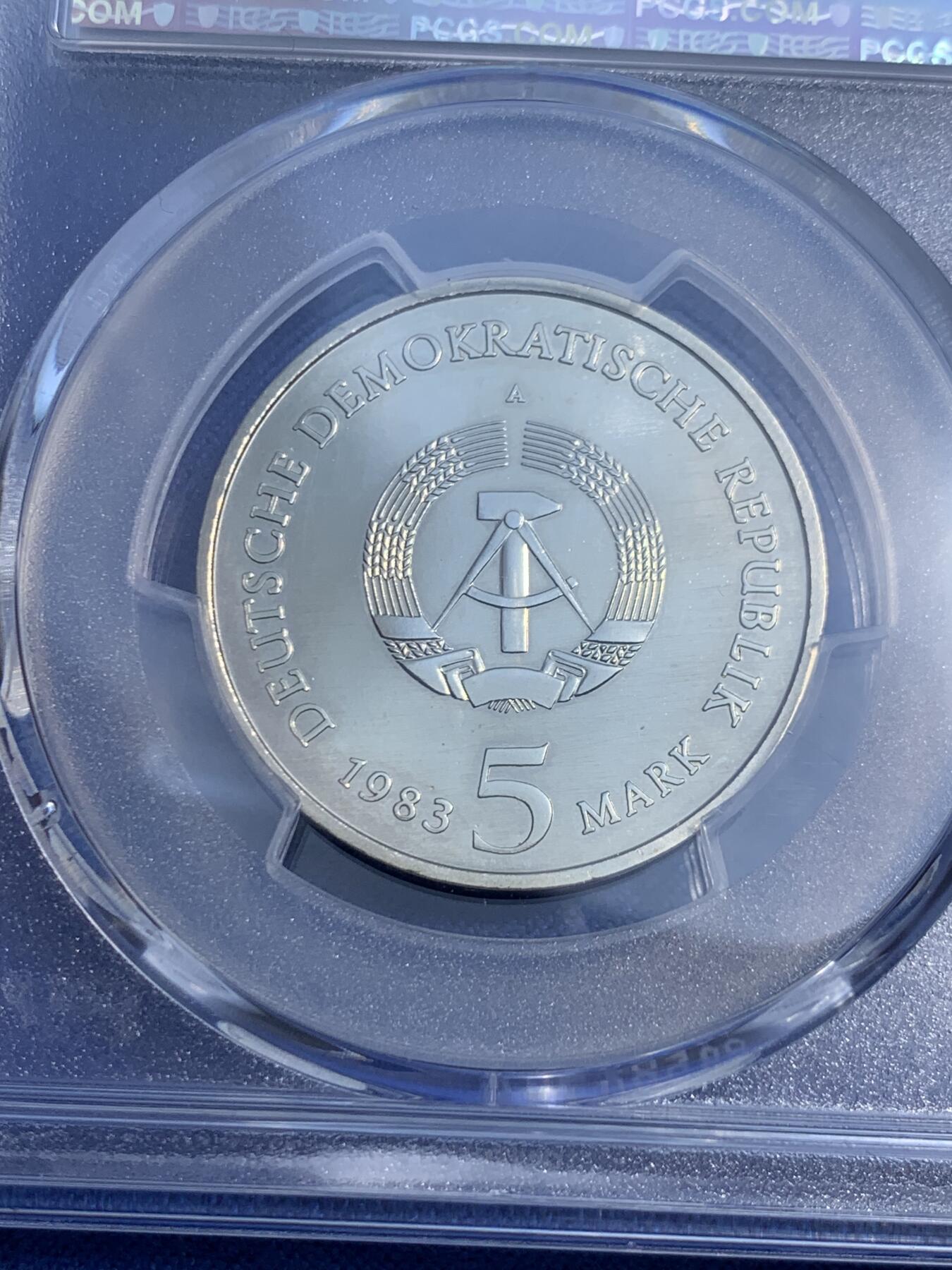 《竞宝斋》第474场 周日，周一 2场连拍 （全场包邮）欢迎送拍 PCGS MS64 东德1983年5马克纪念币 维滕贝格教堂纪念