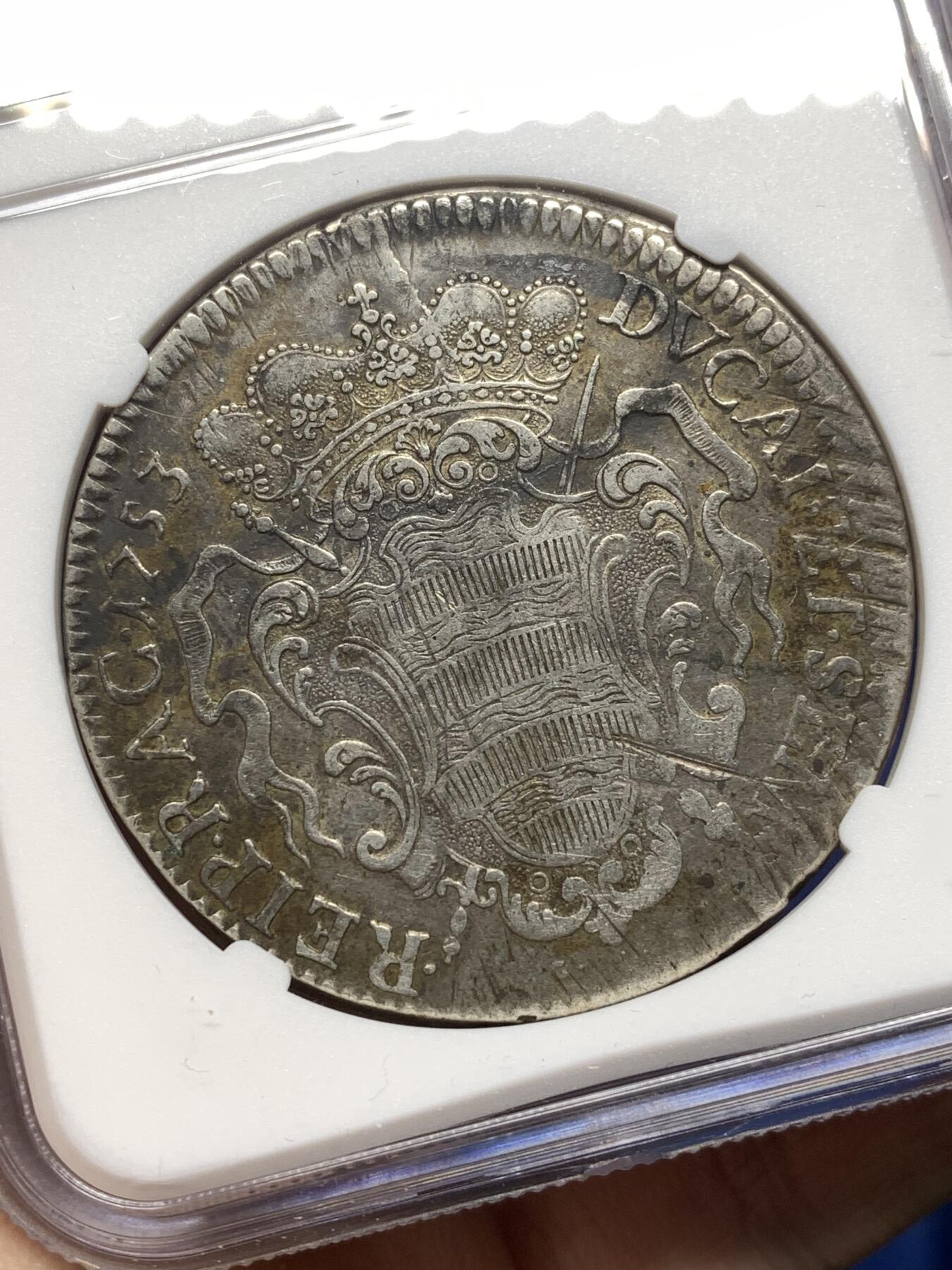 《竞宝斋》第474场 周日，周一 2场连拍 （全场包邮）欢迎送拍 NGC XFD 拉古萨共和国 1753年 1泰勒银币 少见头像