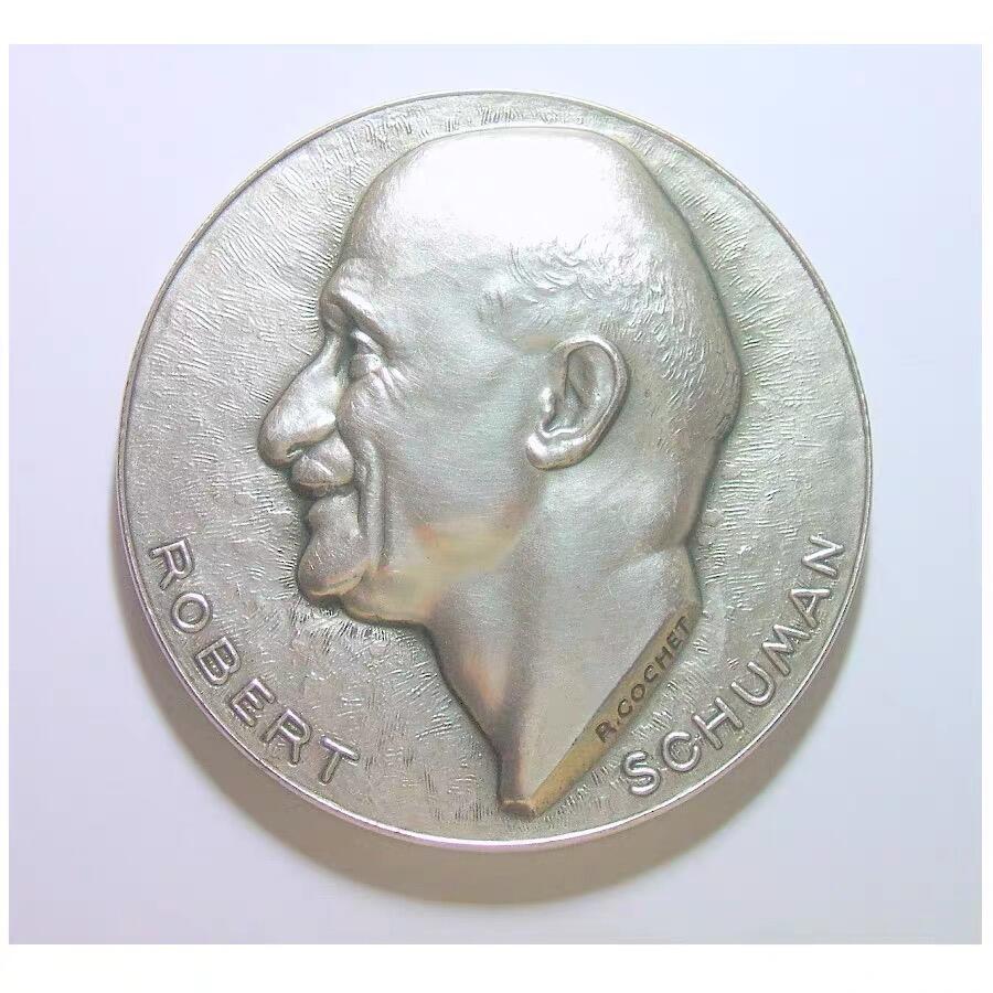 【艺术】法国艺术大章 欧盟之父舒曼 高浮雕精制超大镀银章 70MM 185克