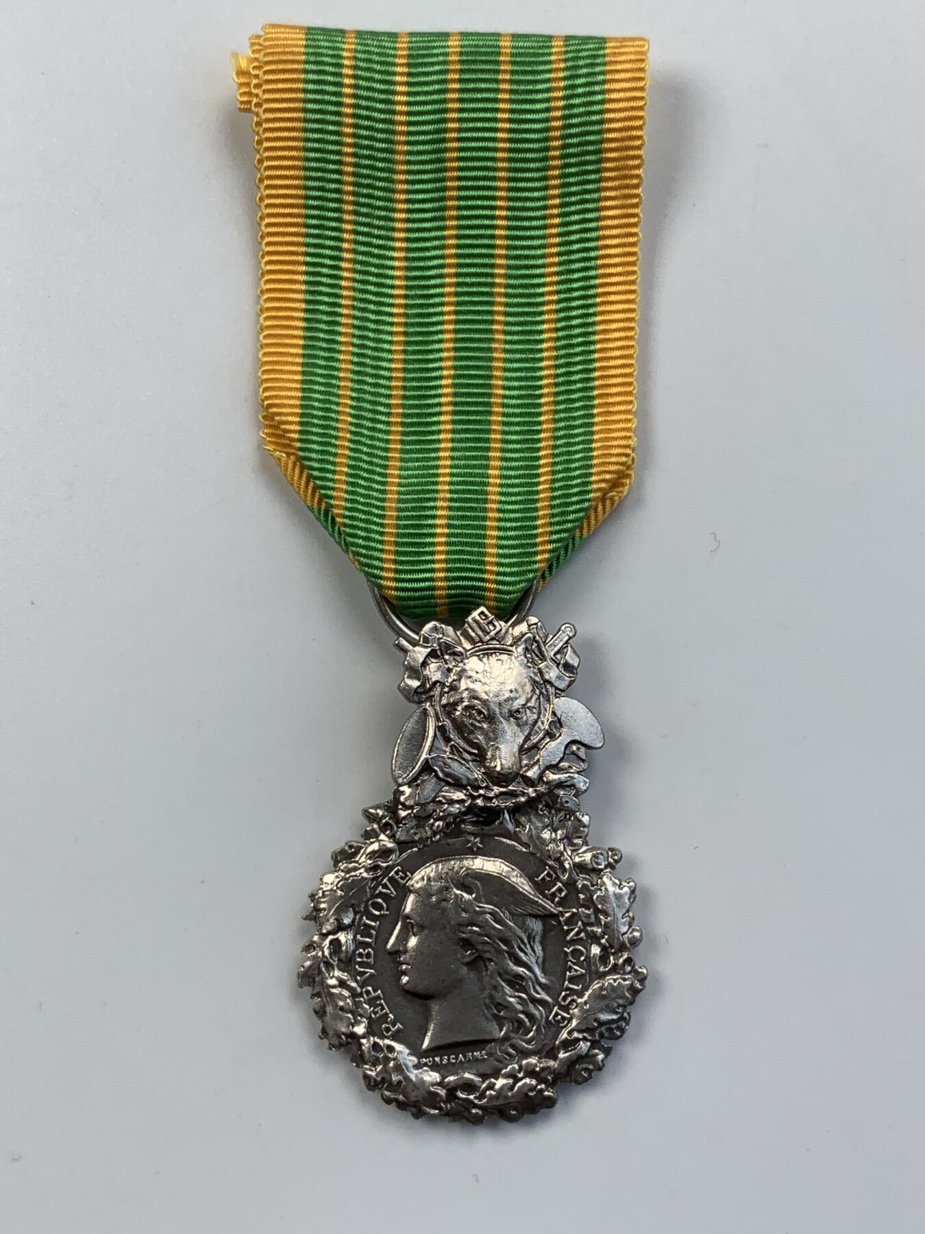 掌中浮雕-藏着的欧洲第056场 法国水资源和森林荣誉奖章，银质，13.4g（不含绶带）