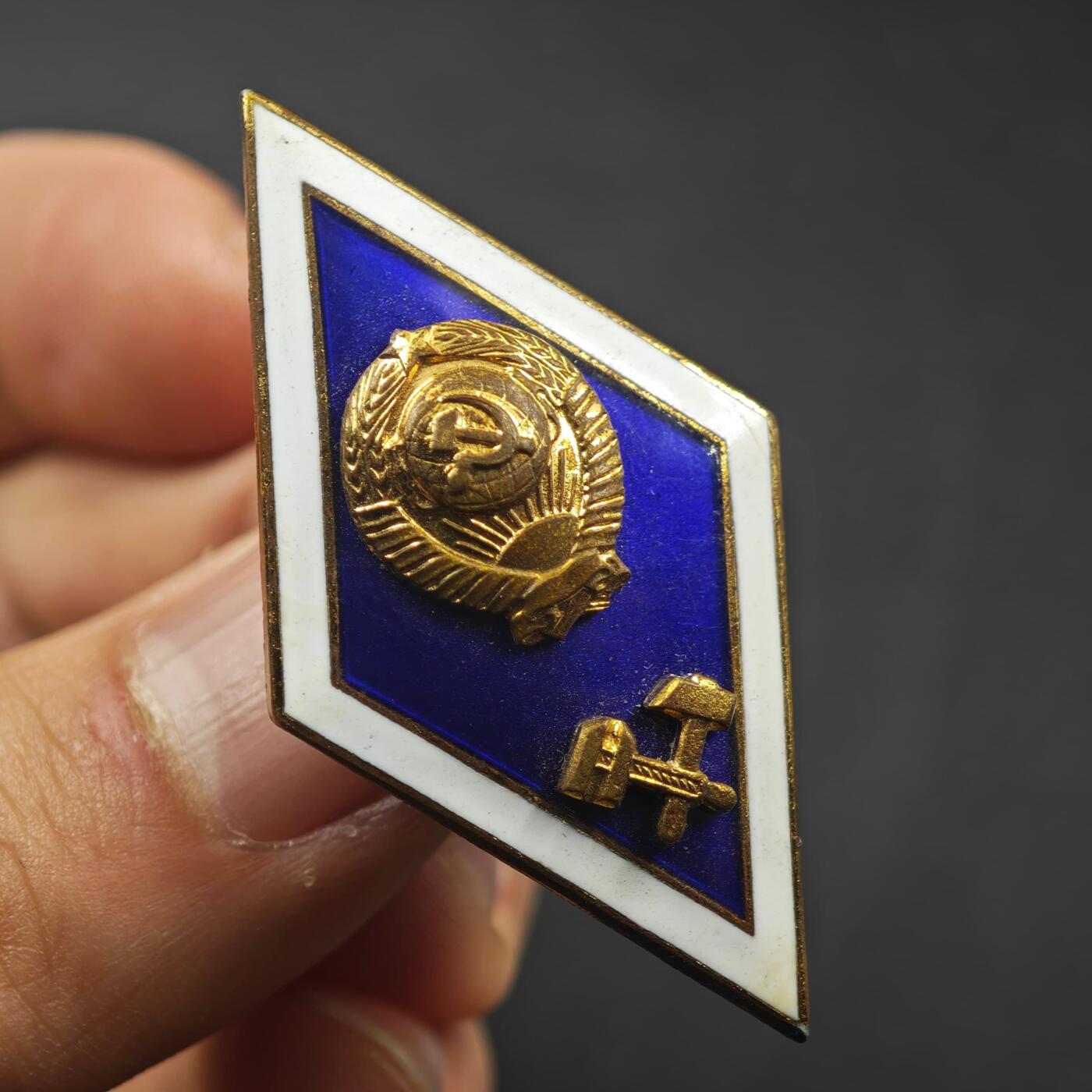 3月24日结束，成斌徽章钱币专场（明天继续更新）