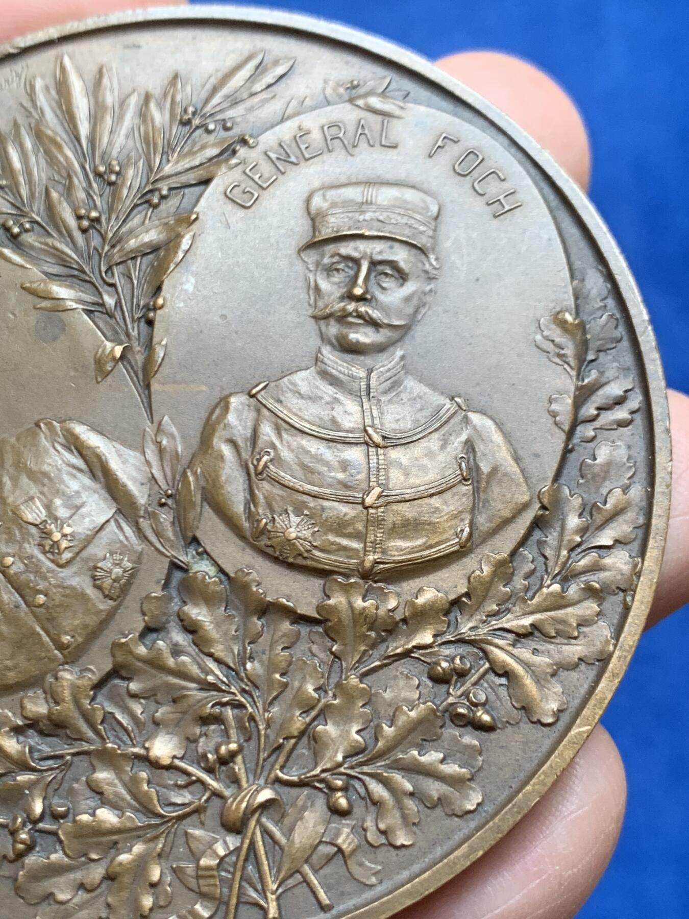 《竞宝斋》第474场 周日，周一 2场连拍 （全场包邮）欢迎送拍 1914年法国铜章 伊瑟河战役 比利时与法国联军水淹德军 142.1克 67.5mm 丰饶角铜标