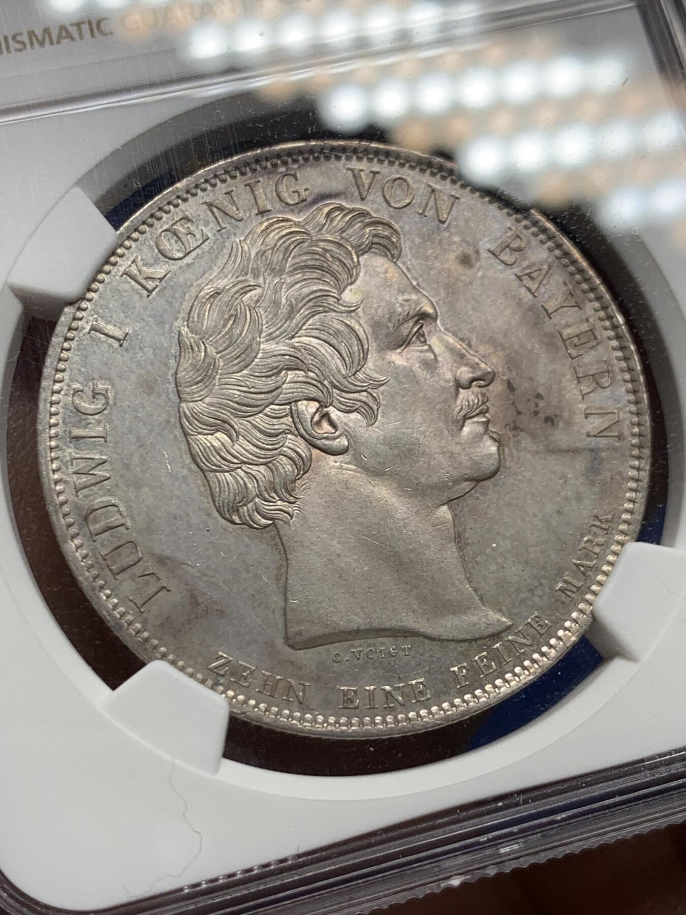 《竞宝斋》第474场 周日，周一 2场连拍 （全场包邮）欢迎送拍 NGC MS62 德国 1835 巴伐利亚 本笃会学校纪念泰勒  细节底板都非常好 比起普通MS更值得入藏