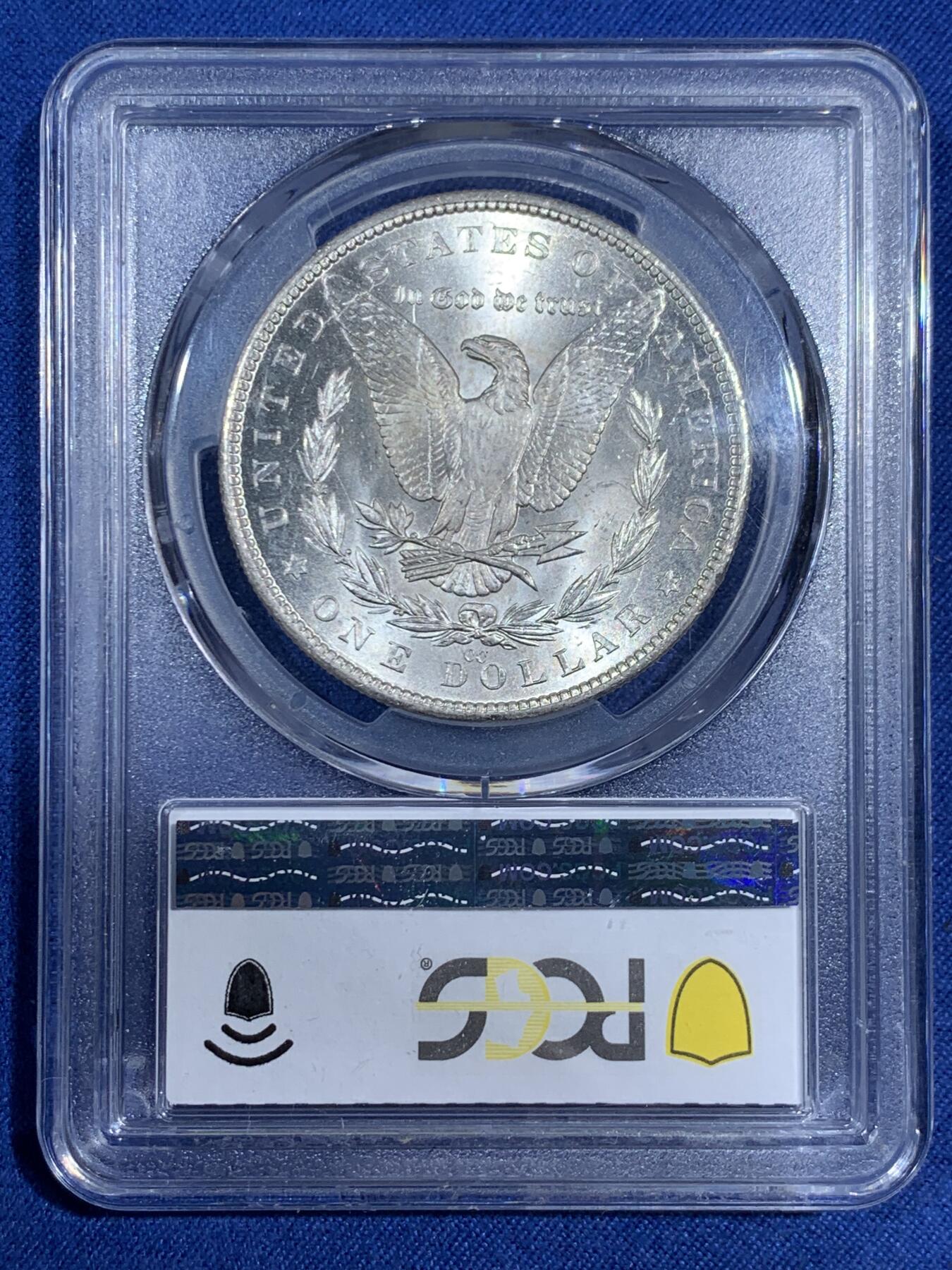 《竞宝斋》第474场 周日，周一 2场连拍 （全场包邮）欢迎送拍 PCGS MS66 美国 1882 CC 摩根银币 稀有卡森厂 麦稀奇所见最高分 转光犀利 打制极美 银霜感十足 不可错过的极佳收藏品 一枚毕业