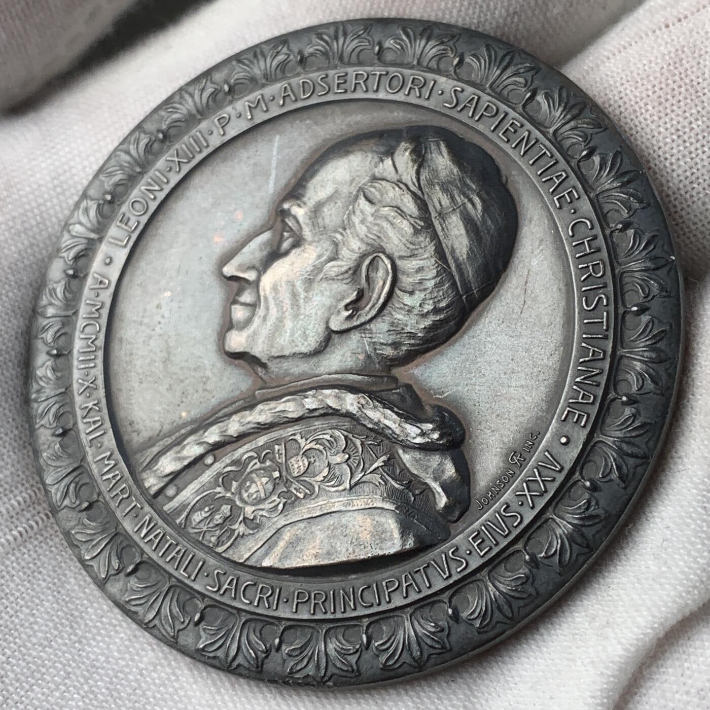 掌中浮雕-藏着的欧洲第056场 1902年教皇利奥十三世银章，A.cappuccio雕刻，52.5mm，74.1g，原盒