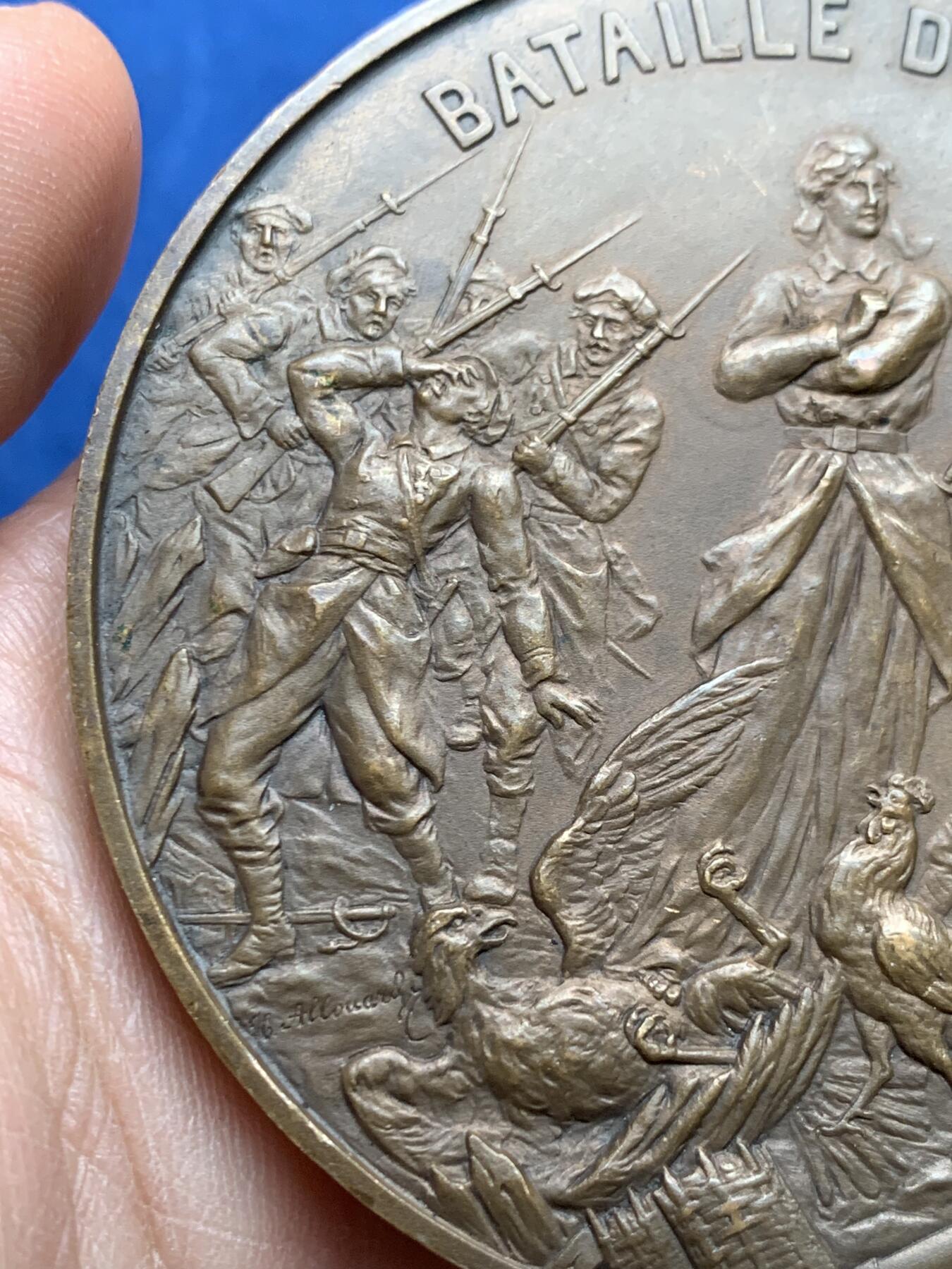 《竞宝斋》第474场 周日，周一 2场连拍 （全场包邮）欢迎送拍 1914年法国铜章 伊瑟河战役 比利时与法国联军水淹德军 142.1克 67.5mm 丰饶角铜标