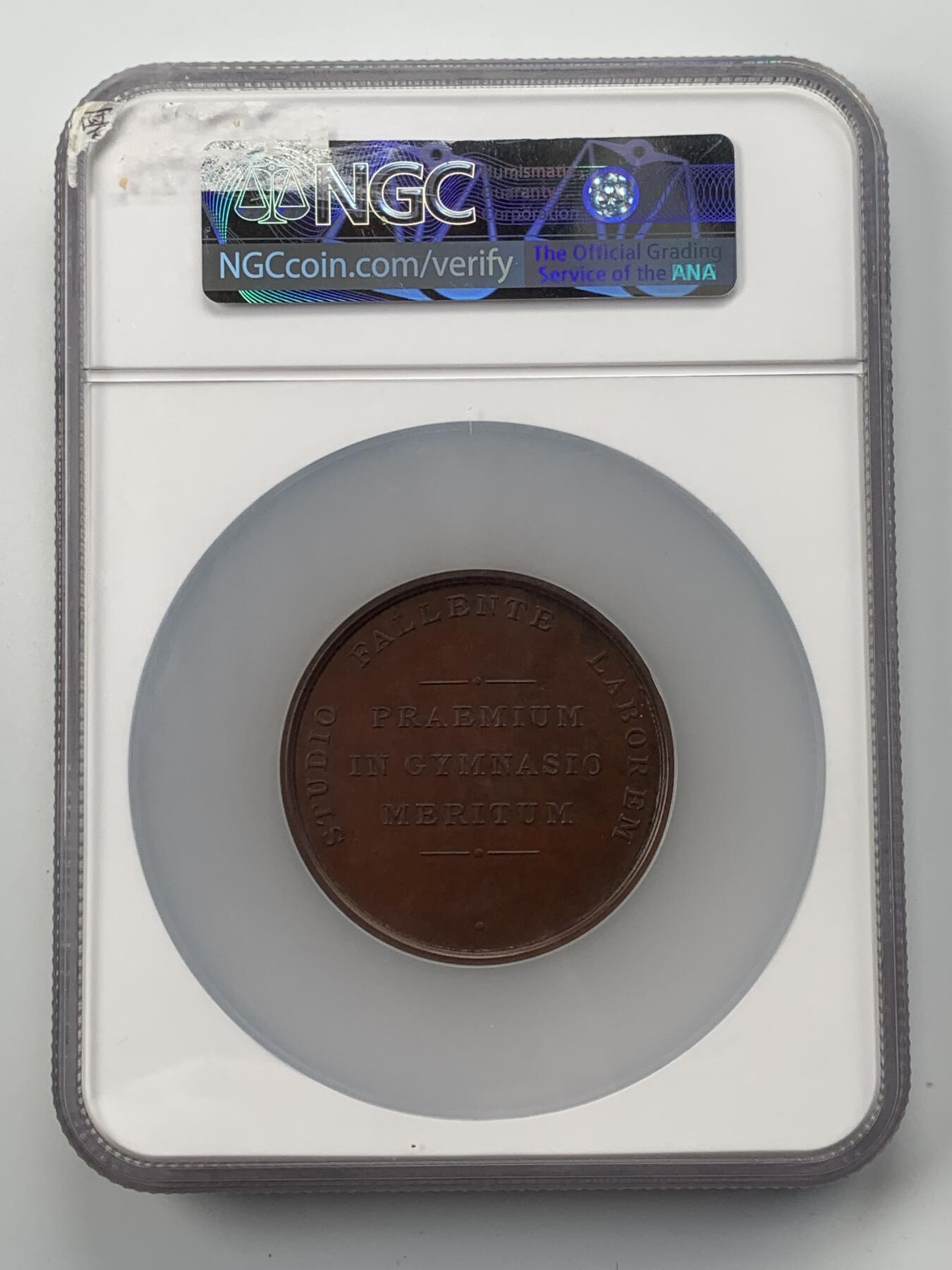 掌中浮雕-藏着的欧洲第056场 NGC MS62 : 英国伯明翰爱德华六世国王文法学校纪念铜章，58mm