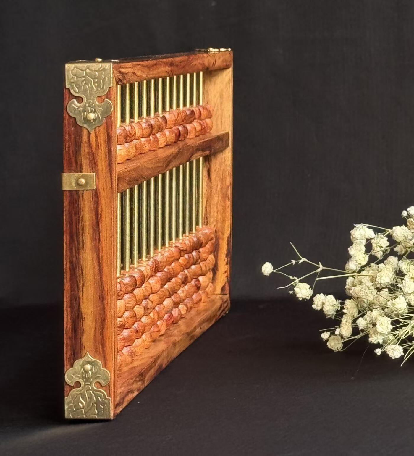 零元拍：“算盘一响，黄金万两”海南黄花梨十五档算盘。尺寸：296/130/18MM