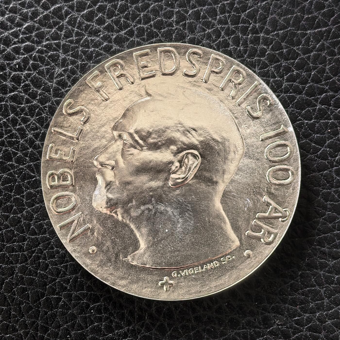 道一币馆币章第一百七十二场 挪威2001年诺贝尔奖百年100克朗纪念银币 33.6g 925s 