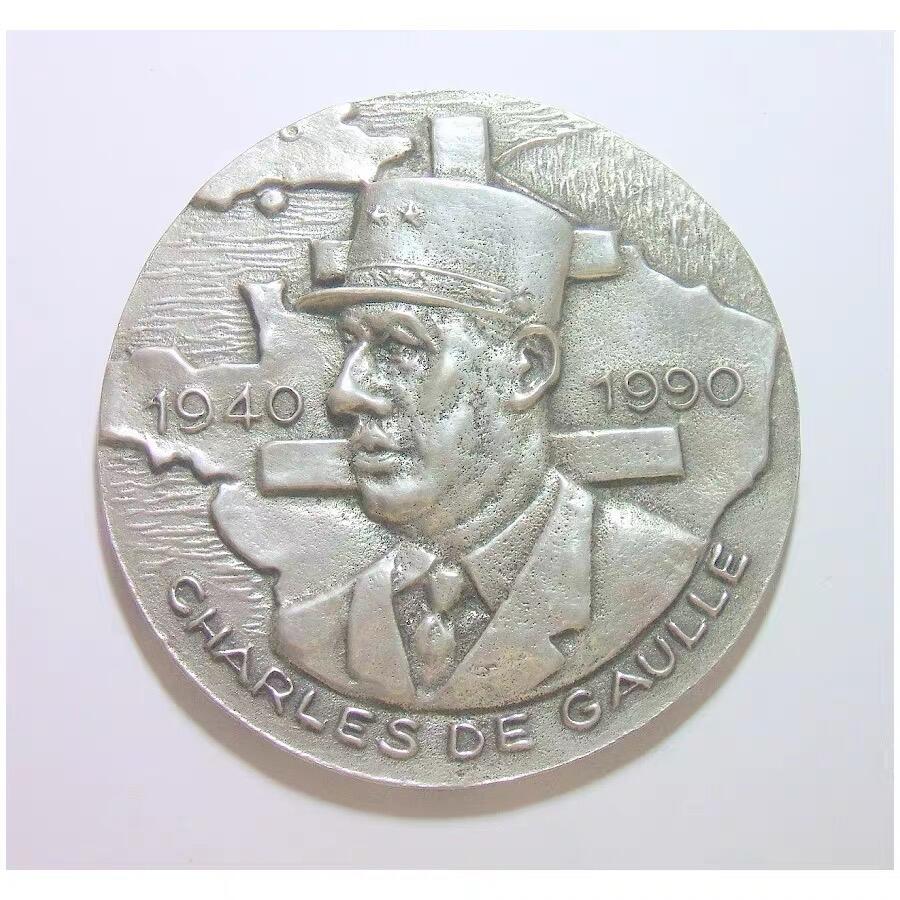 【艺术】【巴黎博物馆旧藏】法国艺术大章 戴高乐将军高浮雕精制超大镀银章 70MM