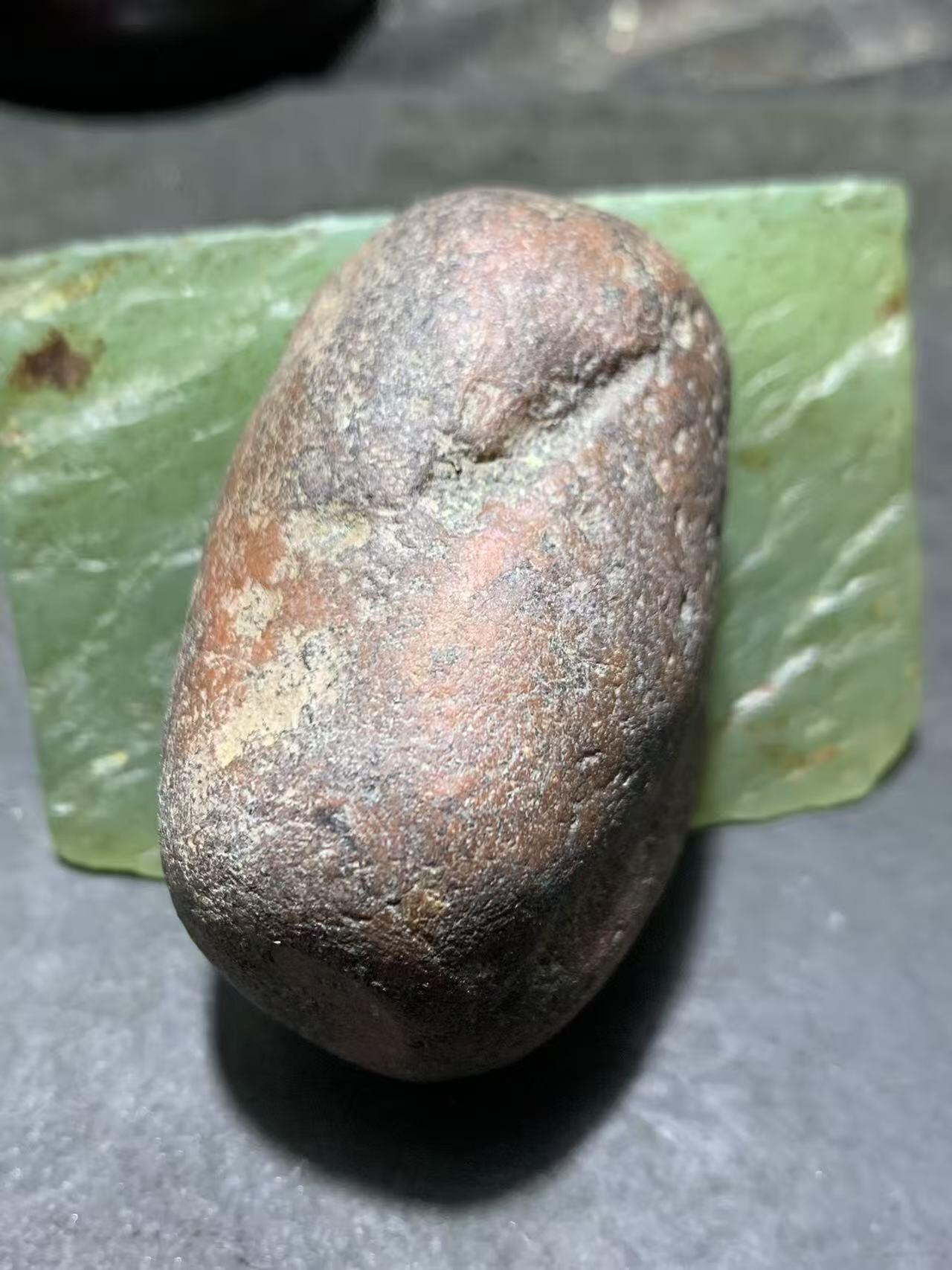 精美铁红皮大开窗料南红玛瑙原石一颗