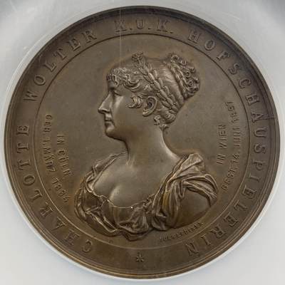 掌中浮雕-藏着的欧洲第056场 - NGC MS63 :  1897年奥地利维也纳宫廷剧院著名女演员夏洛特·沃尔特逝世纪念铜章，60mm