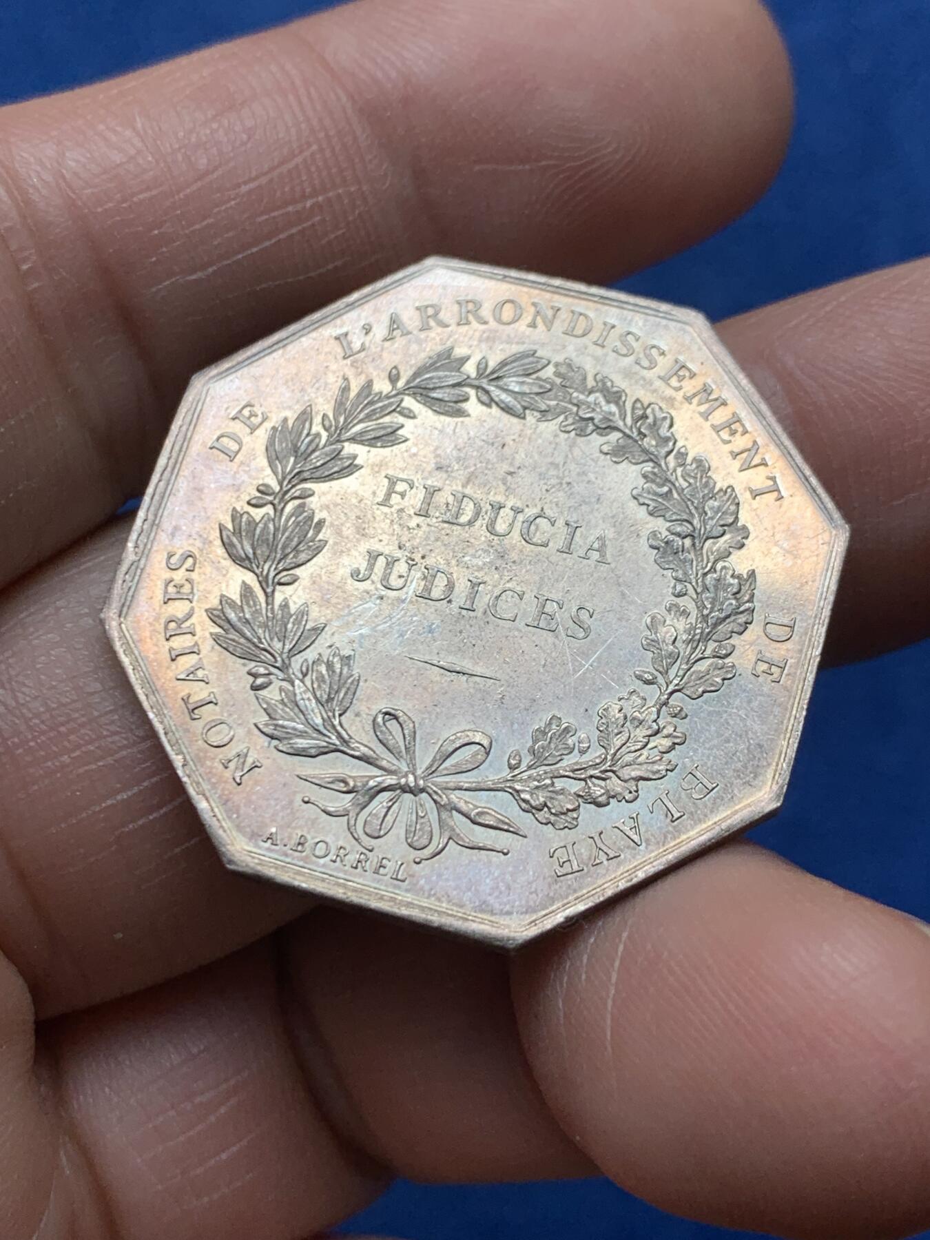 《竞宝斋》第474场 周日，周一 2场连拍 （全场包邮）欢迎送拍 法国菲耶区公证人协会八角银质代币，丰饶角ARGENT，12.55克，31.3mm