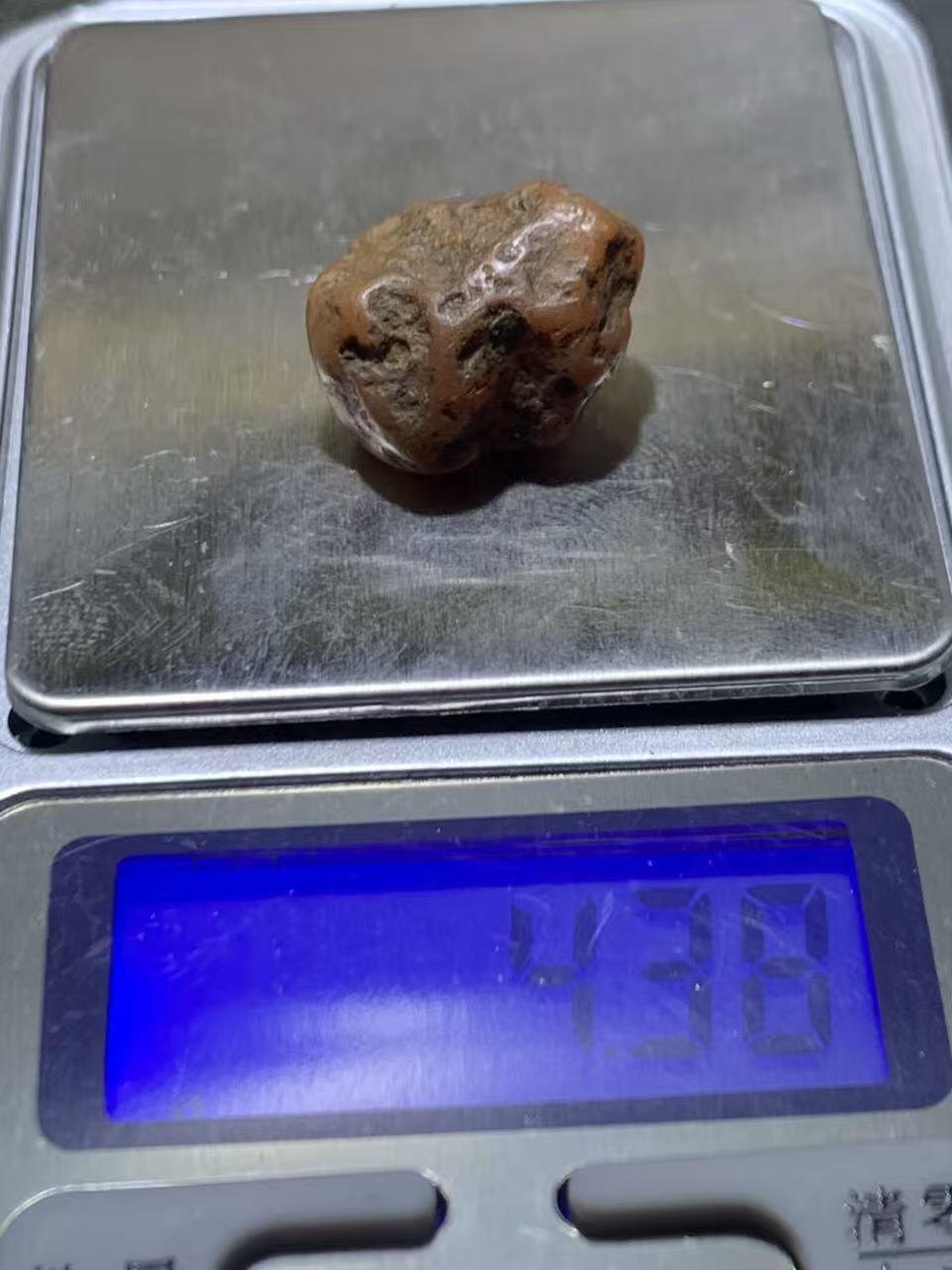 精美蒙头料原皮南红玛瑙原石一颗