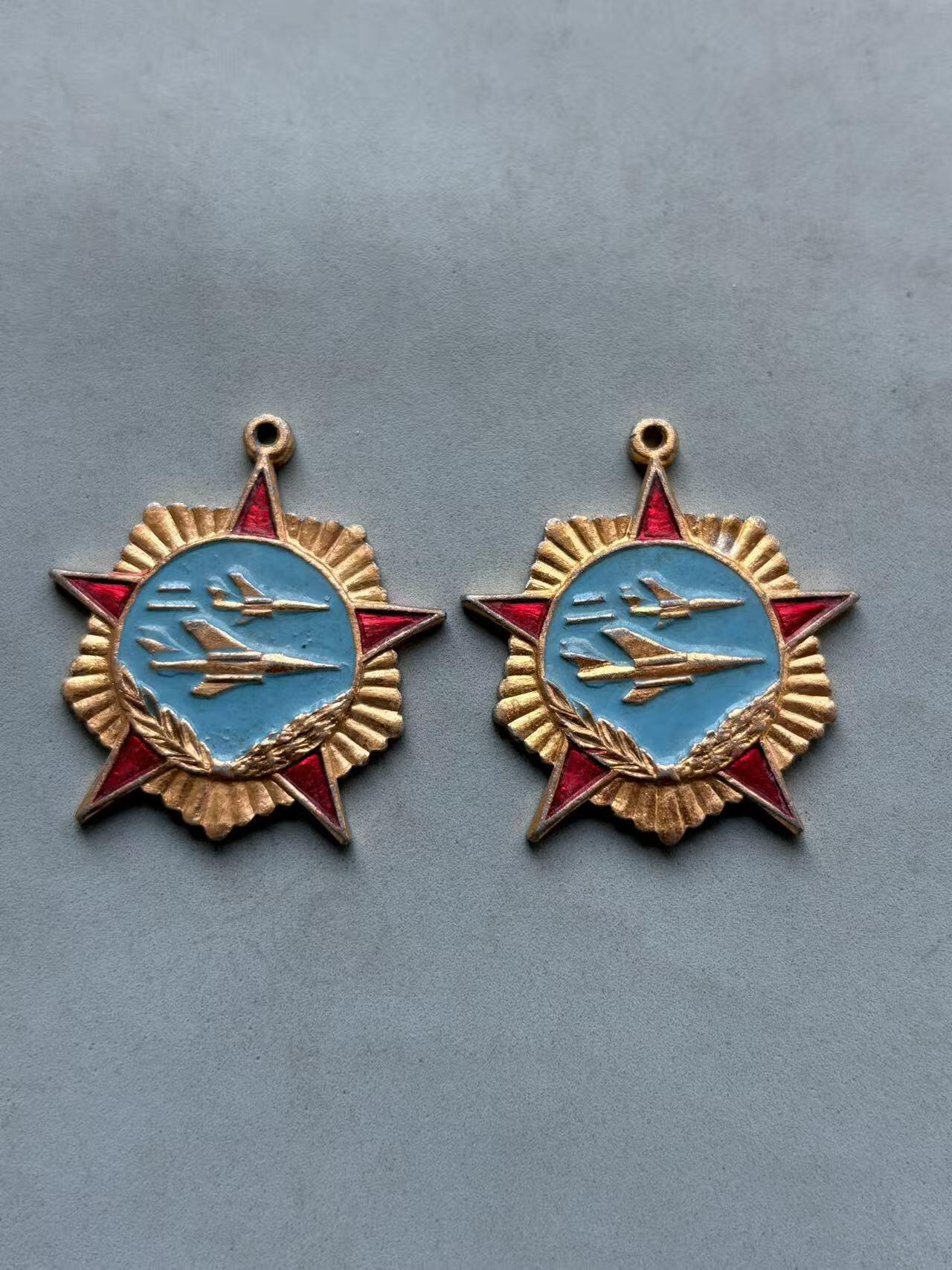 盛世勋华——号角文化勋章邮票专场拍卖第310期 苏联光荣飞行员证章 2枚