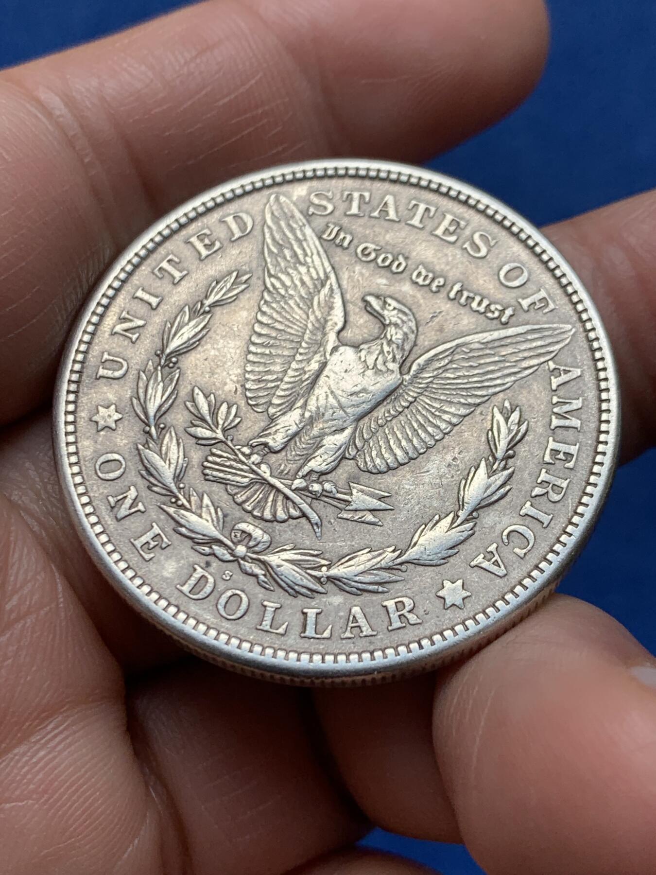 《竞宝斋》第474场 周日，周一 2场连拍 （全场包邮）欢迎送拍 美国1921年摩根1美元银币