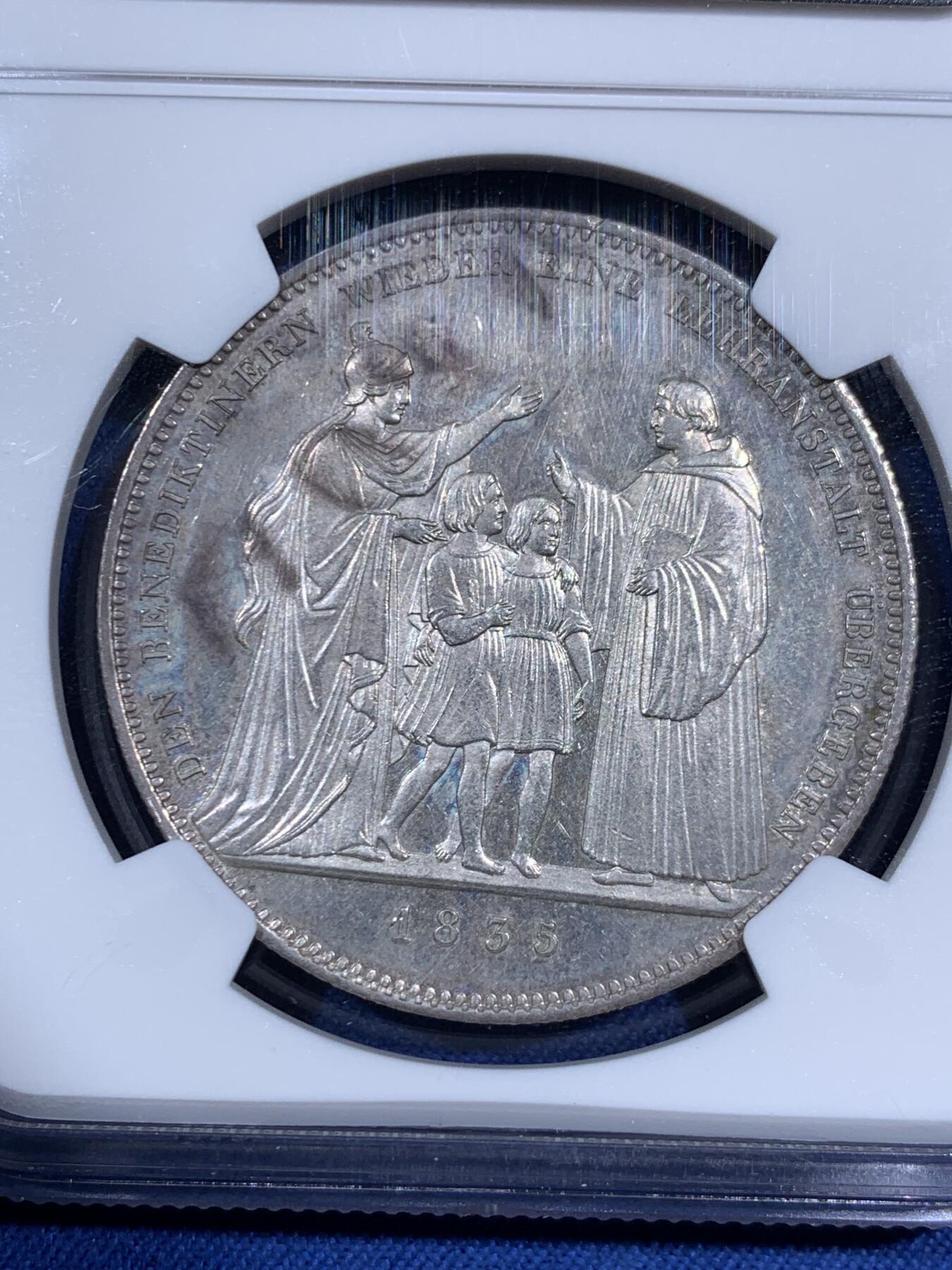 《竞宝斋》第474场 周日，周一 2场连拍 （全场包邮）欢迎送拍 NGC MS62 德国 1835 巴伐利亚 本笃会学校纪念泰勒  细节底板都非常好 比起普通MS更值得入藏