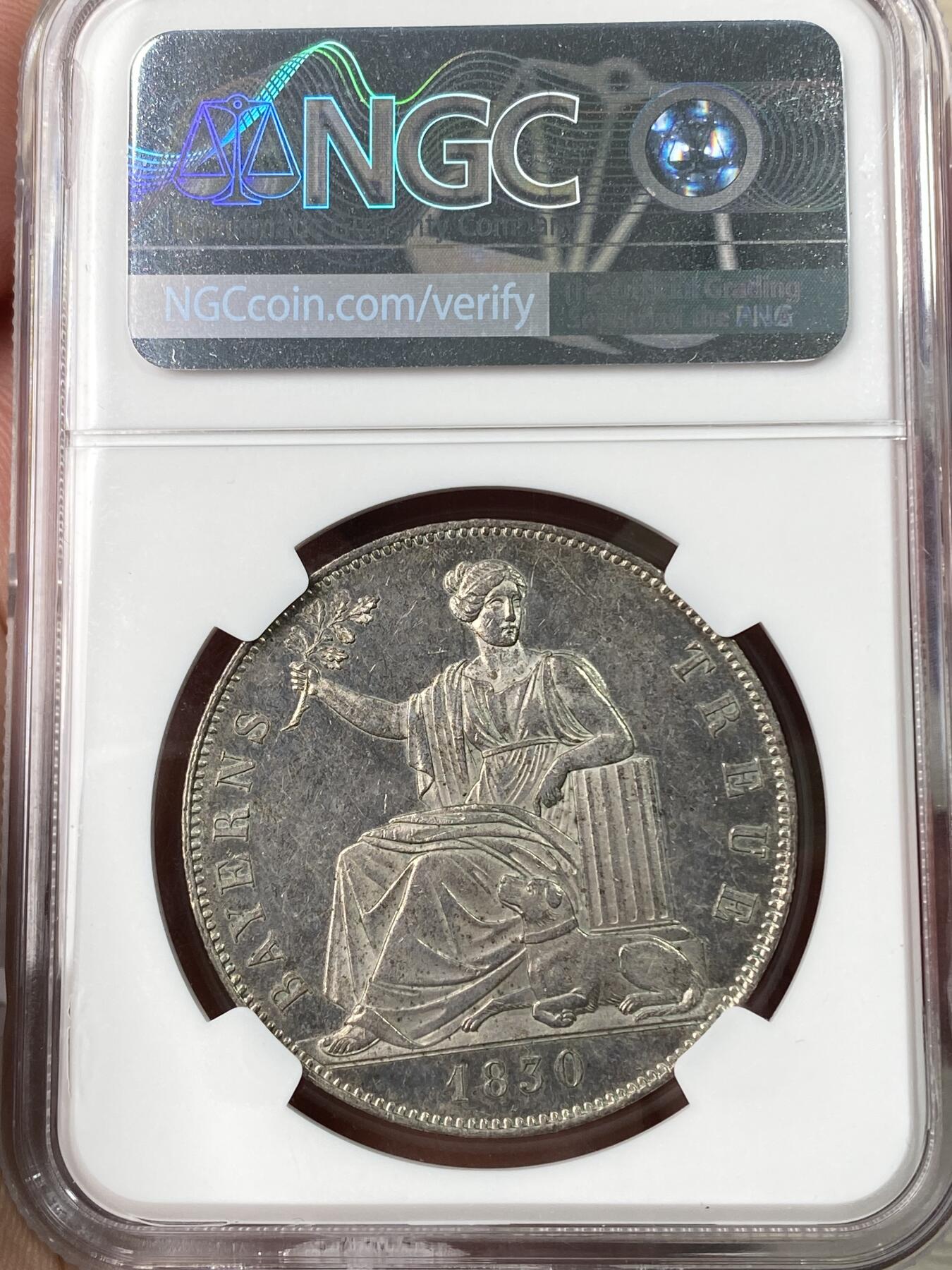 万国钱币拍卖第063期 NGC MS61 1830年德国巴伐利亚忠于皇室历史大泰勒 路德维希一世敕令发行 用于感激1830年德国社会主义运动中巴伐利亚人民对王室的忠诚 双面德式淡彩环绕轻微类镜面质感状态难得