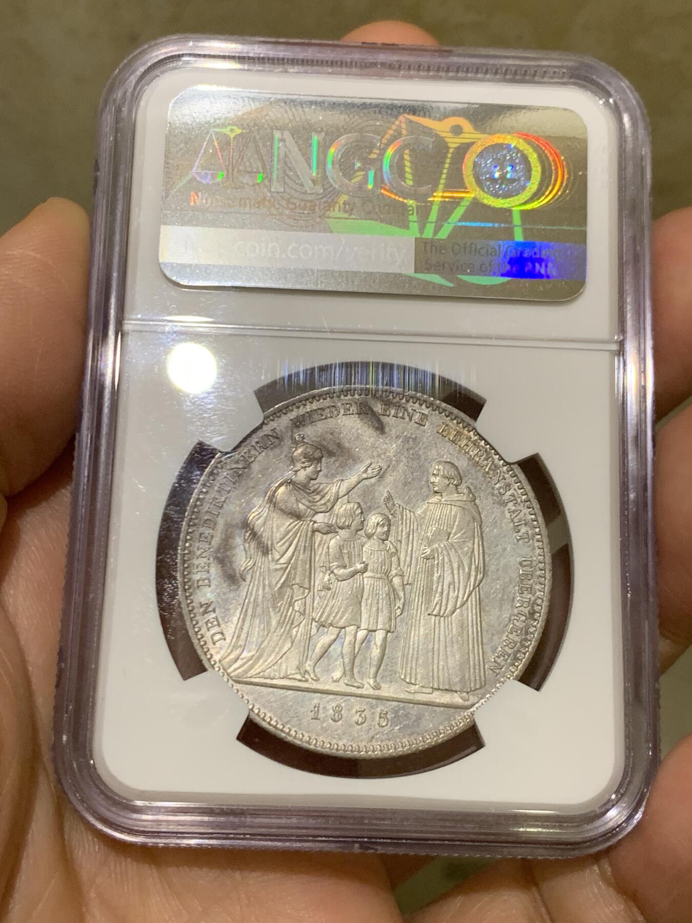 《竞宝斋》第474场 周日，周一 2场连拍 （全场包邮）欢迎送拍 NGC MS62 德国 1835 巴伐利亚 本笃会学校纪念泰勒  细节底板都非常好 比起普通MS更值得入藏