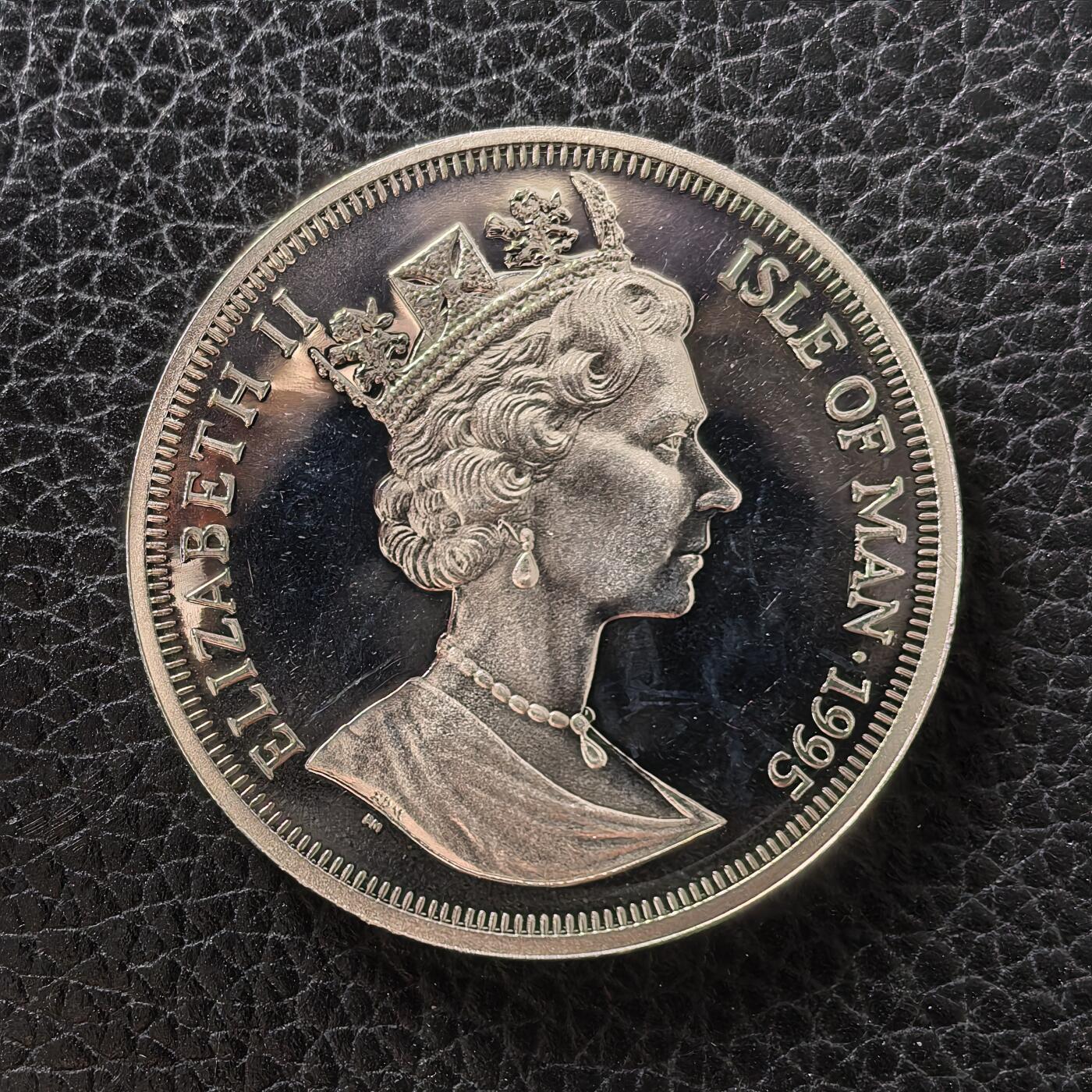 道一币馆币章第一百七十二场 马恩岛1995年反法西斯胜利50周年-荷兰福克G.1a战斗机1克朗银币 28.28g 925s