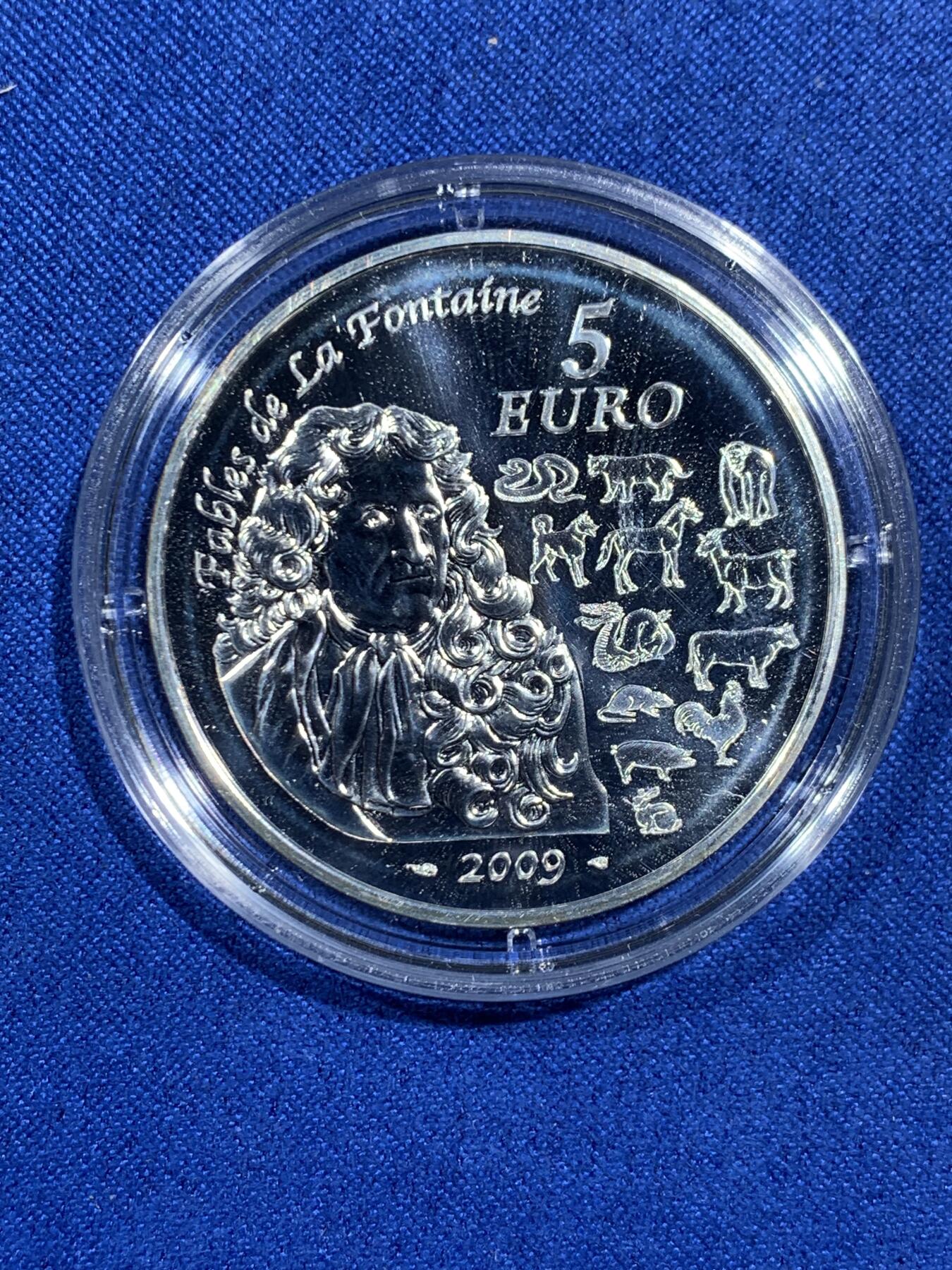 《竞宝斋》第474场 周日，周一 2场连拍 （全场包邮）欢迎送拍 2009年法国牛年生肖银币 900银 22.2克 原盒证