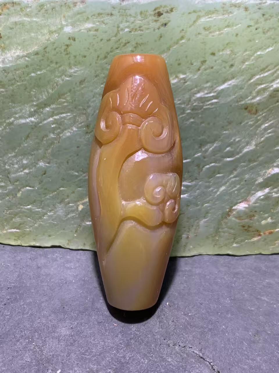 高玉化巴西玛瑙手工俏色巧雕灵蛇如意吊坠一个！