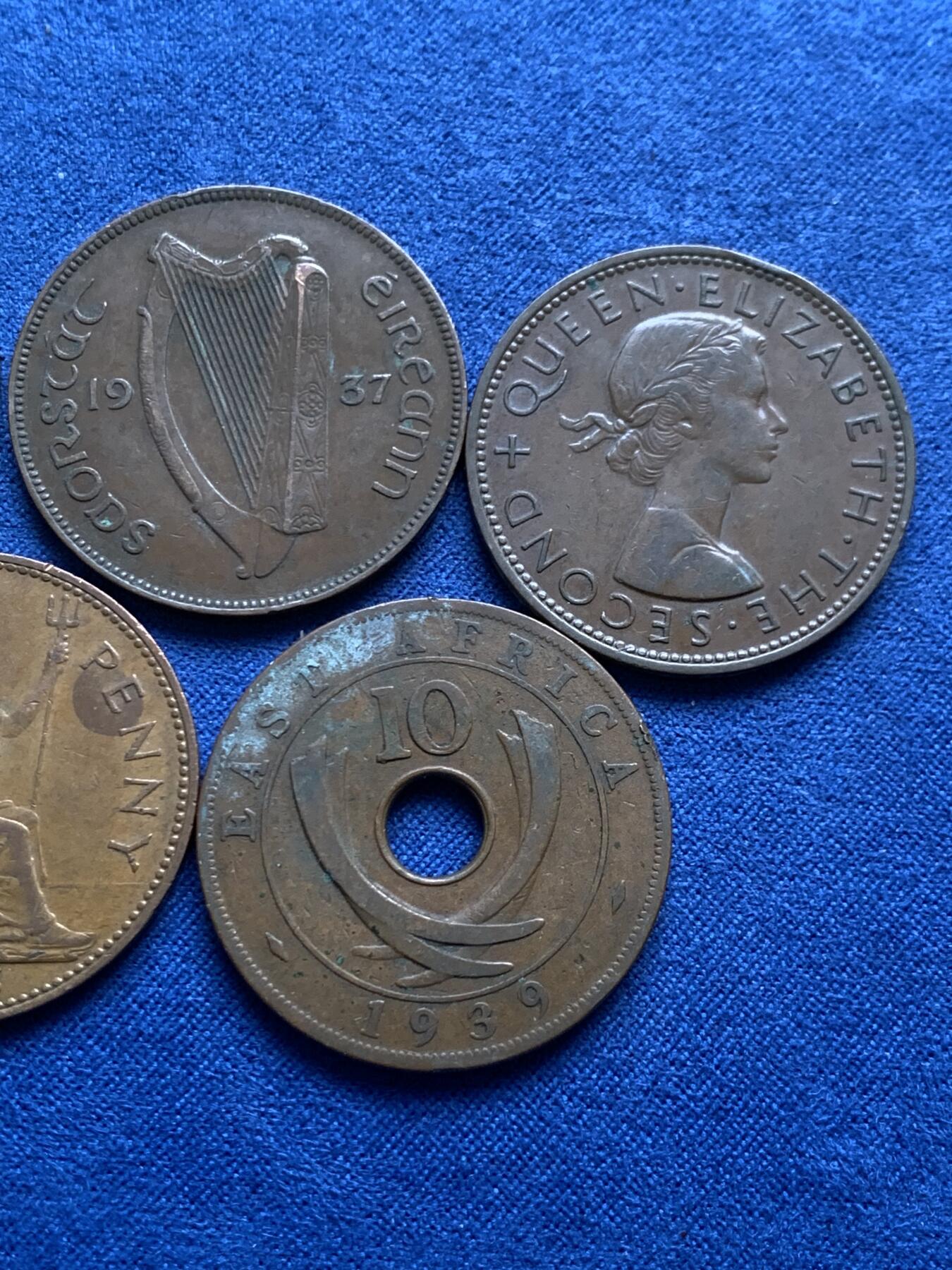 《竞宝斋》第474场 周日，周一 2场连拍 （全场包邮）欢迎送拍 五枚一组 1937-1967年 英国、英属东非早期便士，醇厚巧克力包浆