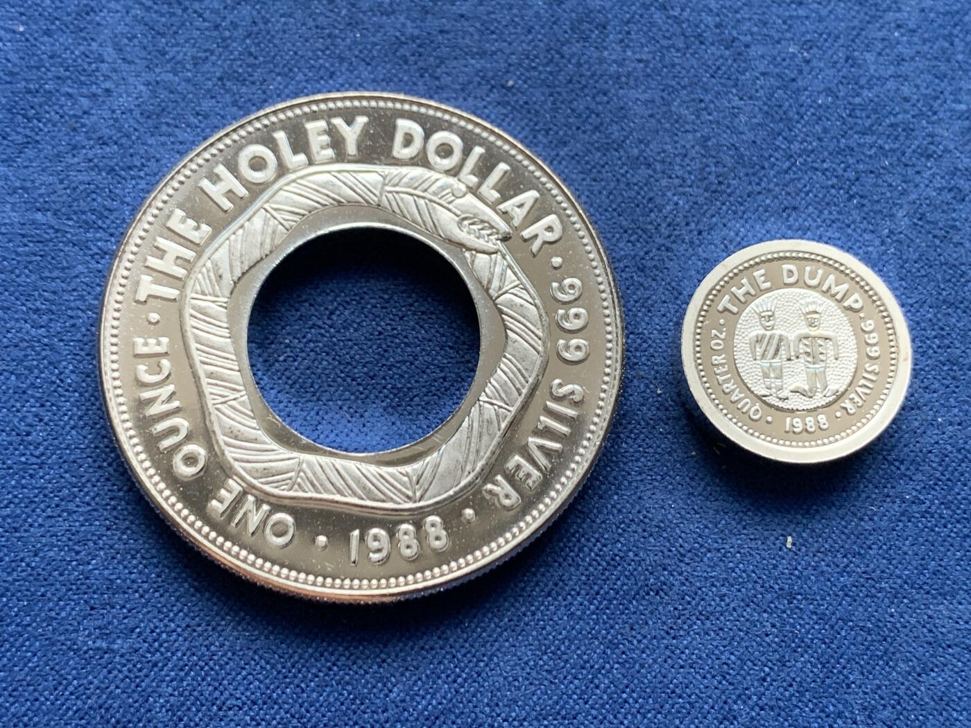 《竞宝斋》第474场 周日，周一 2场连拍 （全场包邮）欢迎送拍 澳大利亚1988年子母币 总重约39.8克 925银