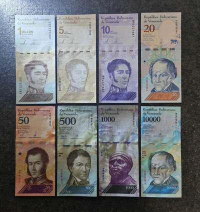 【礼羽收藏】🌏世界钱币拍卖第130期 - (一组8张) 美洲 委内瑞拉 1.5.10.20.50.500.1000.10000 多个年版其中两张A冠 全新UNC