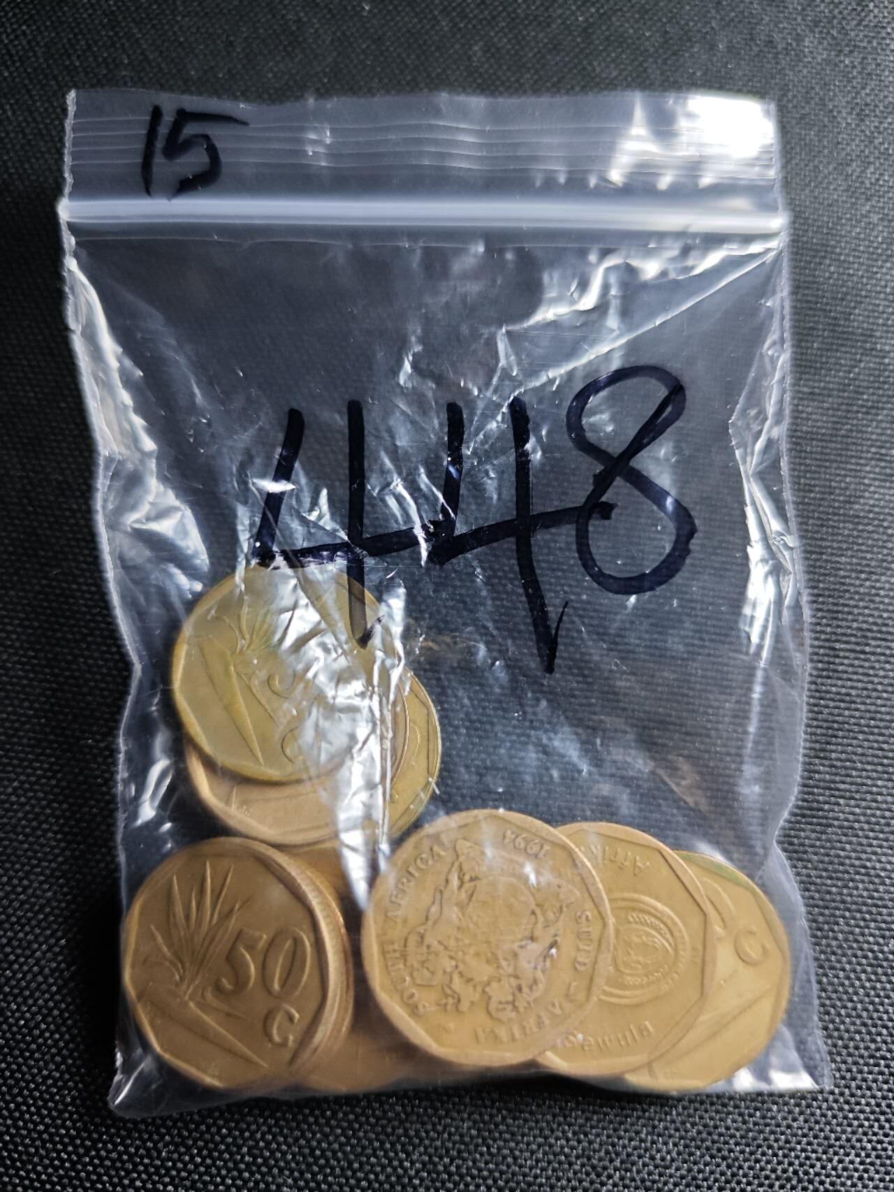 KK钱币收藏小铺   套币专场 2月预留时间 周末发货  南非50分 大小数字一组15枚