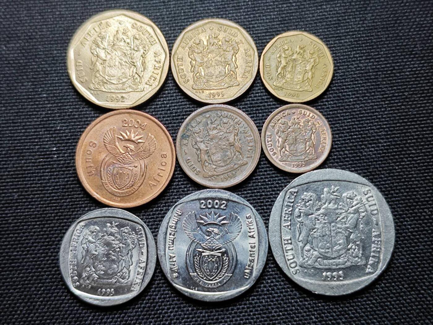 KK钱币收藏小铺   套币专场 2月预留时间 周末发货  南非大小面值一套