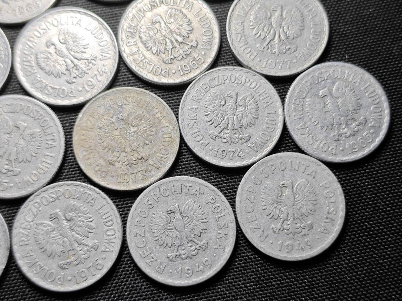 KK钱币收藏小铺   套币专场 2月预留时间 周末发货  波兰1兹罗提一组22枚