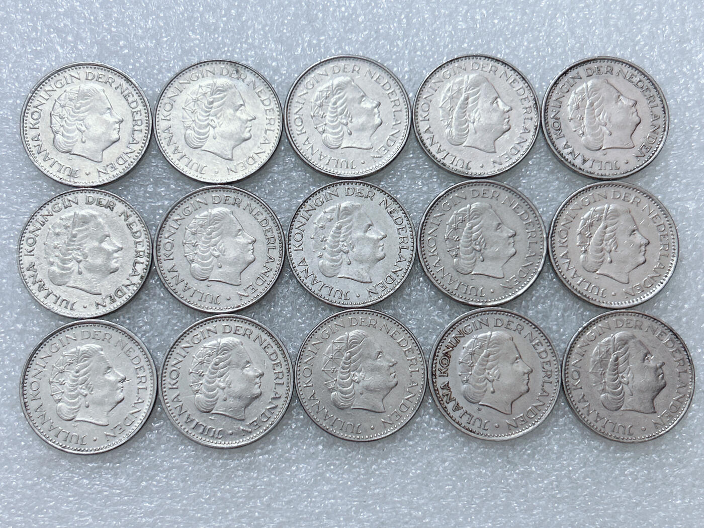 第一海外回流一元起拍收藏 散集专场  第305期 荷兰1盾硬币 15枚