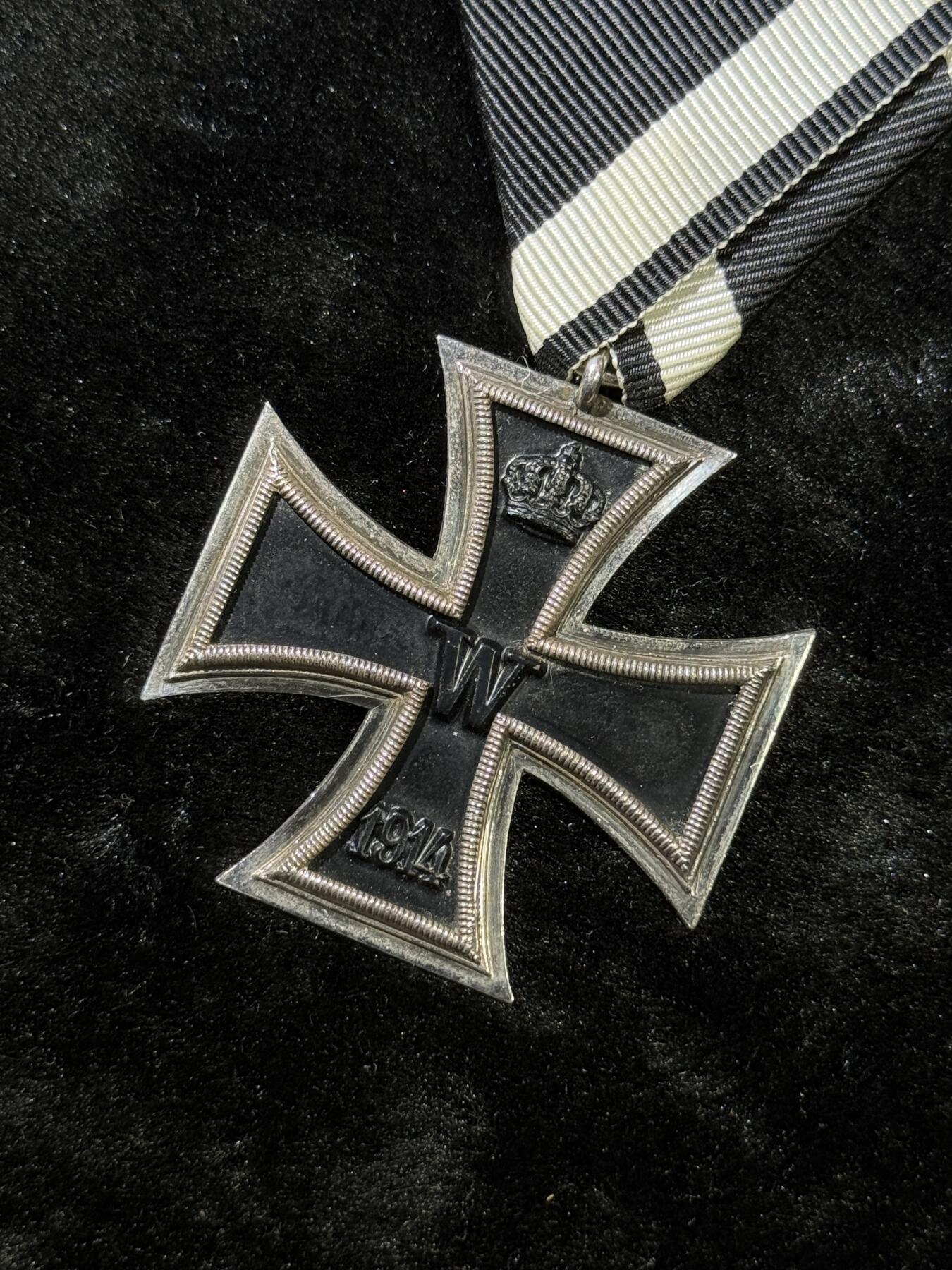 戎马世界章牌大赏，第112期 德国一战二级铁十字勋章
