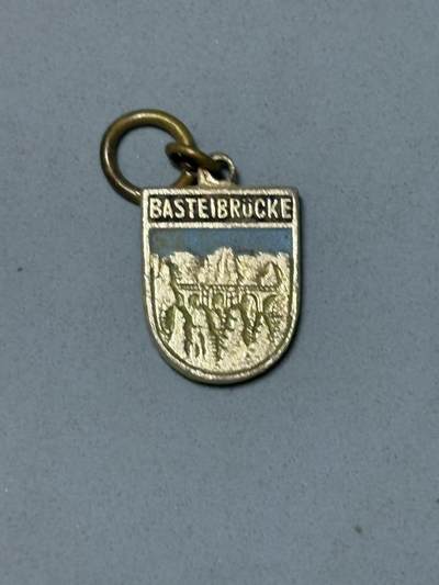 盛世勋华——号角文化勋章邮票专场拍卖第310期 - 德国萨克森国家公园巴斯泰桥纪念徽章