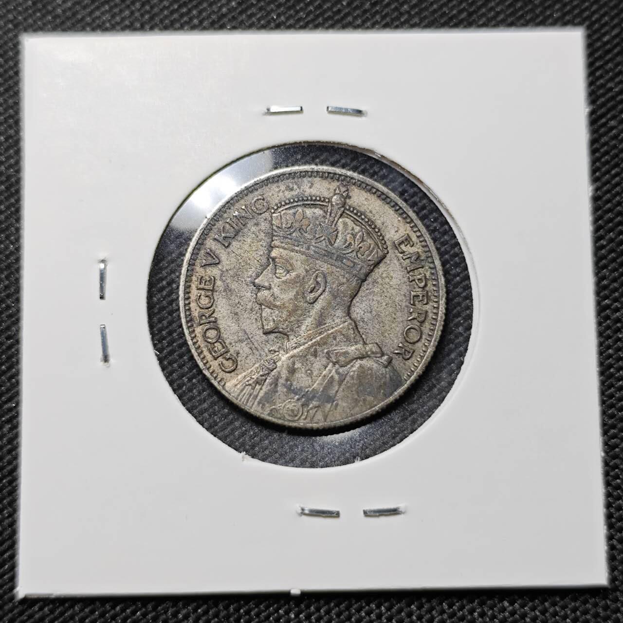 KK钱币收藏小铺   套币专场 2月预留时间 周末发货  1934新西兰1先令银币