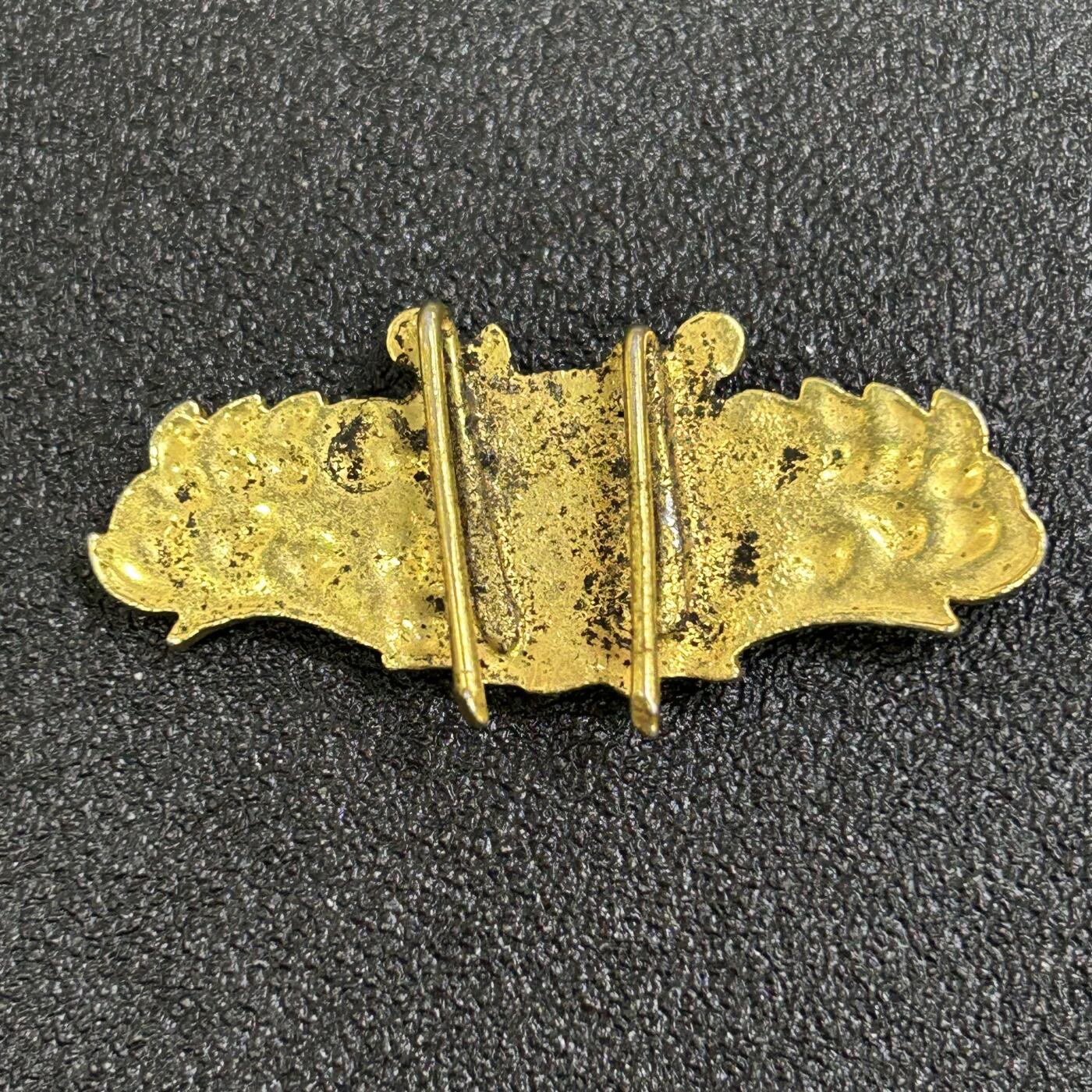 西秦中古拍卖第八十一期  民国海军军官学校荣誉徽章 少见早期版本