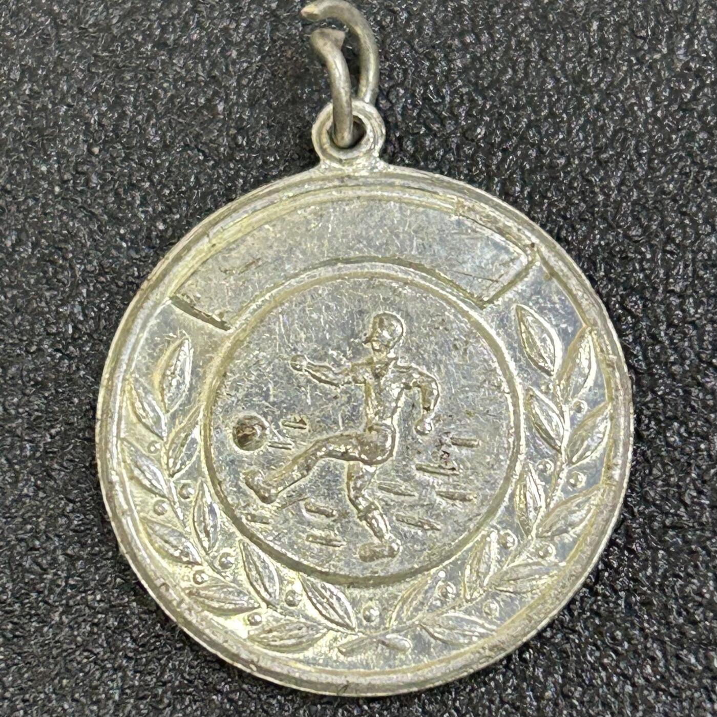 西秦中古拍卖第八十一期  英国足球运动比赛奖牌