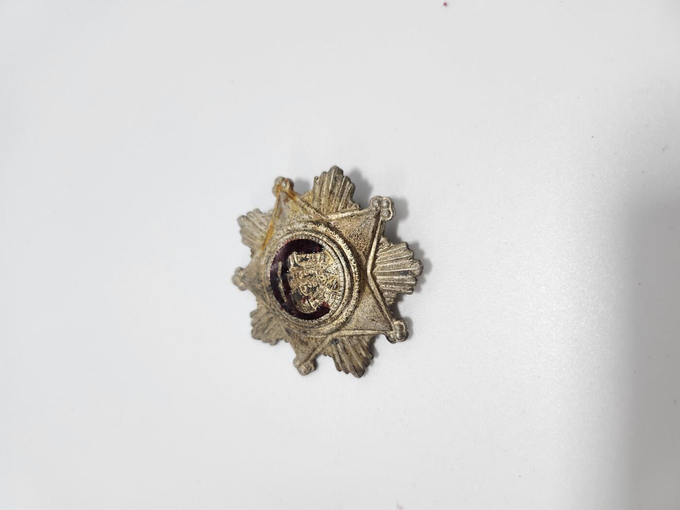 南水社第4次拍卖  朝鲜三季军事服务勋章 品相如图