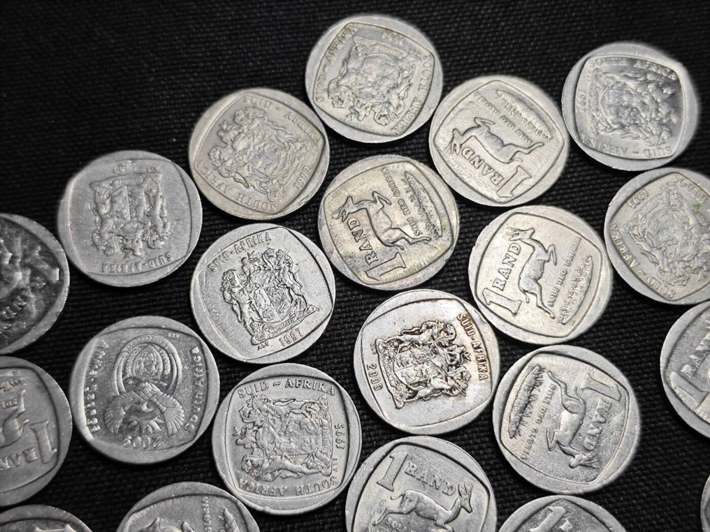 KK钱币收藏小铺   套币专场 2月预留时间 周末发货  南非1兰特26枚一组