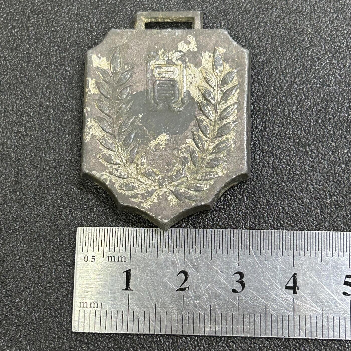 西秦中古拍卖第八十一期  不忘历史·抗战收藏 日本明治～大正时代体育运动大会奖章 带指南针 大型